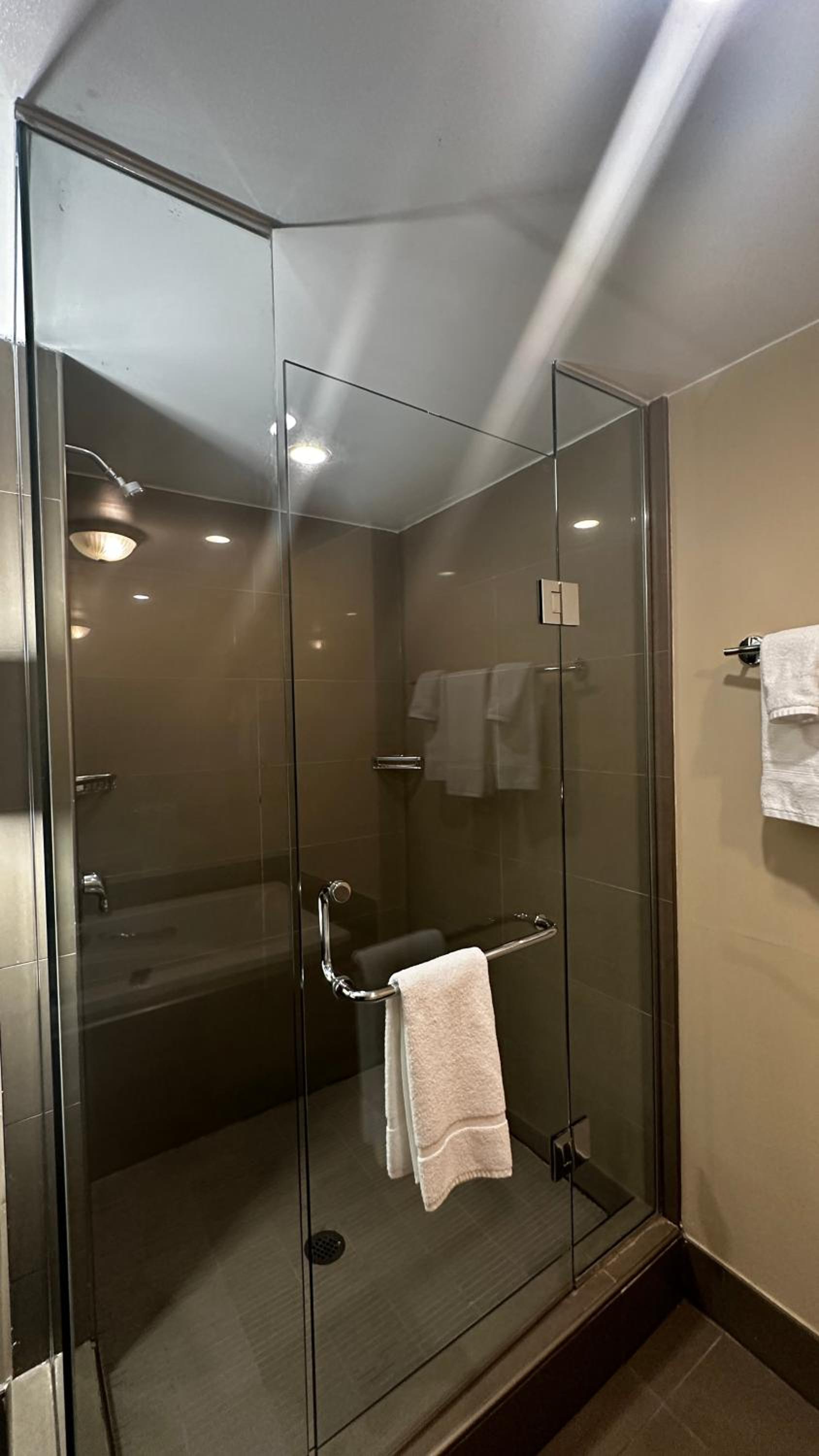King Suite with Hot Tub