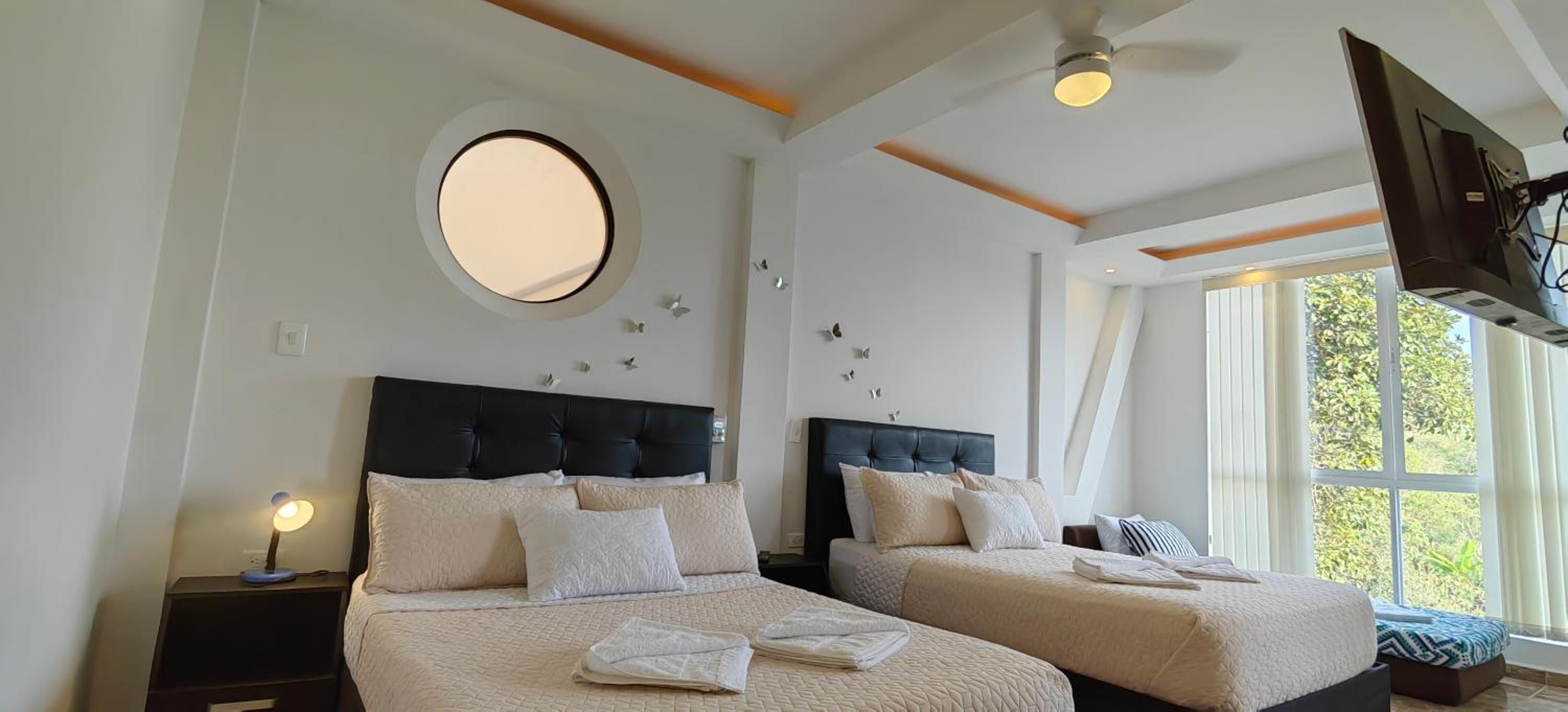 Deluxe Queen Room With Two Queen Beds photo 1