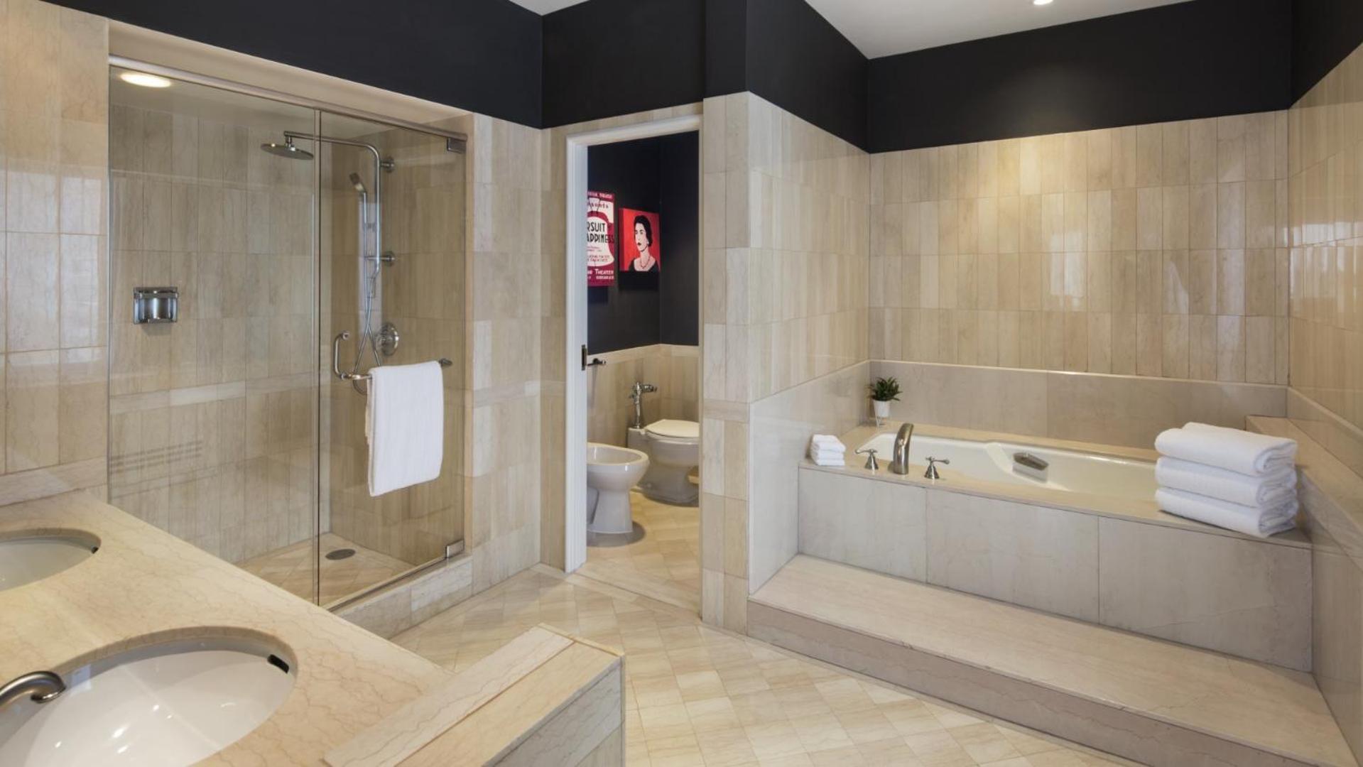 Westmont/Hampstead Suites