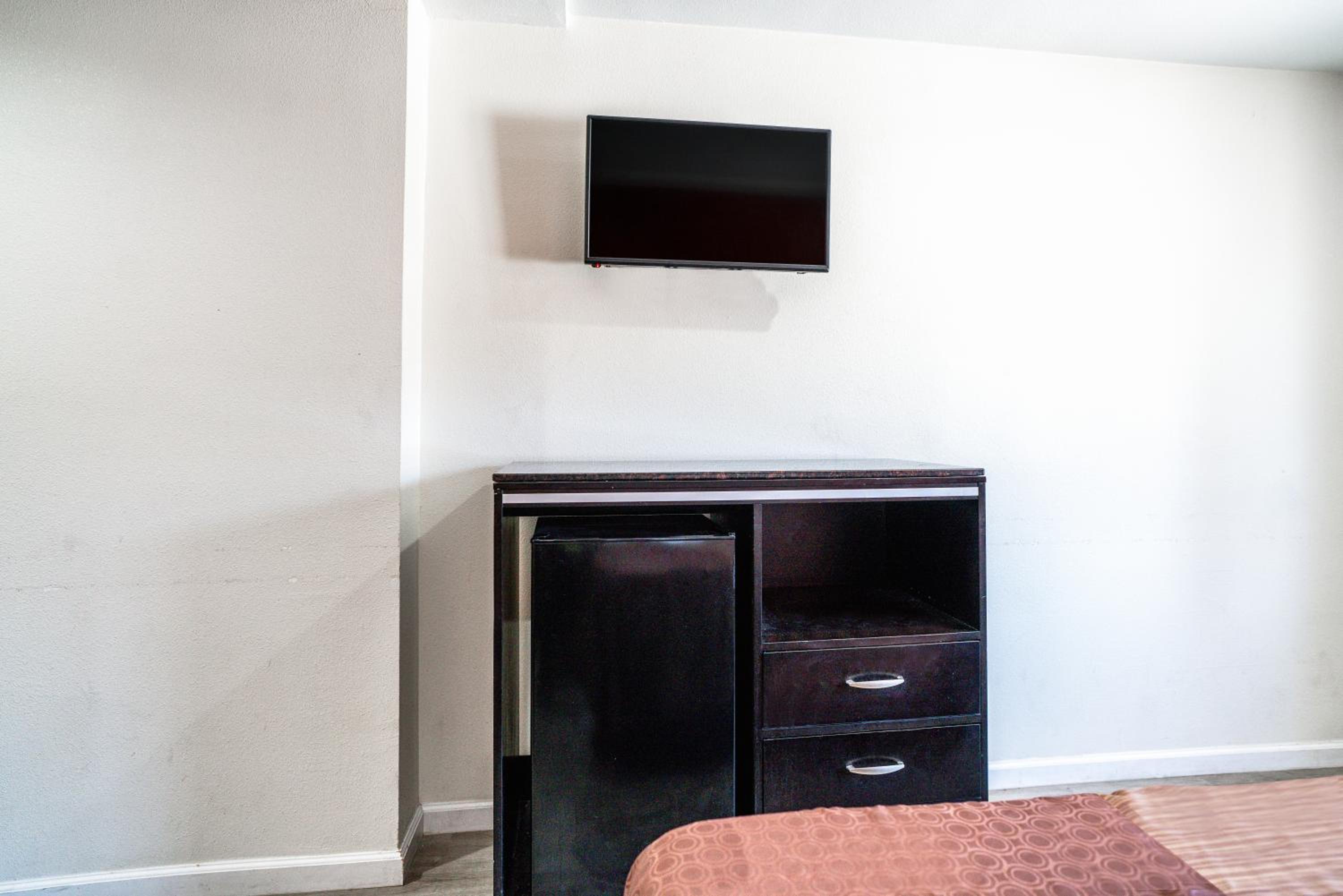 Standard Double Room - Photo 4