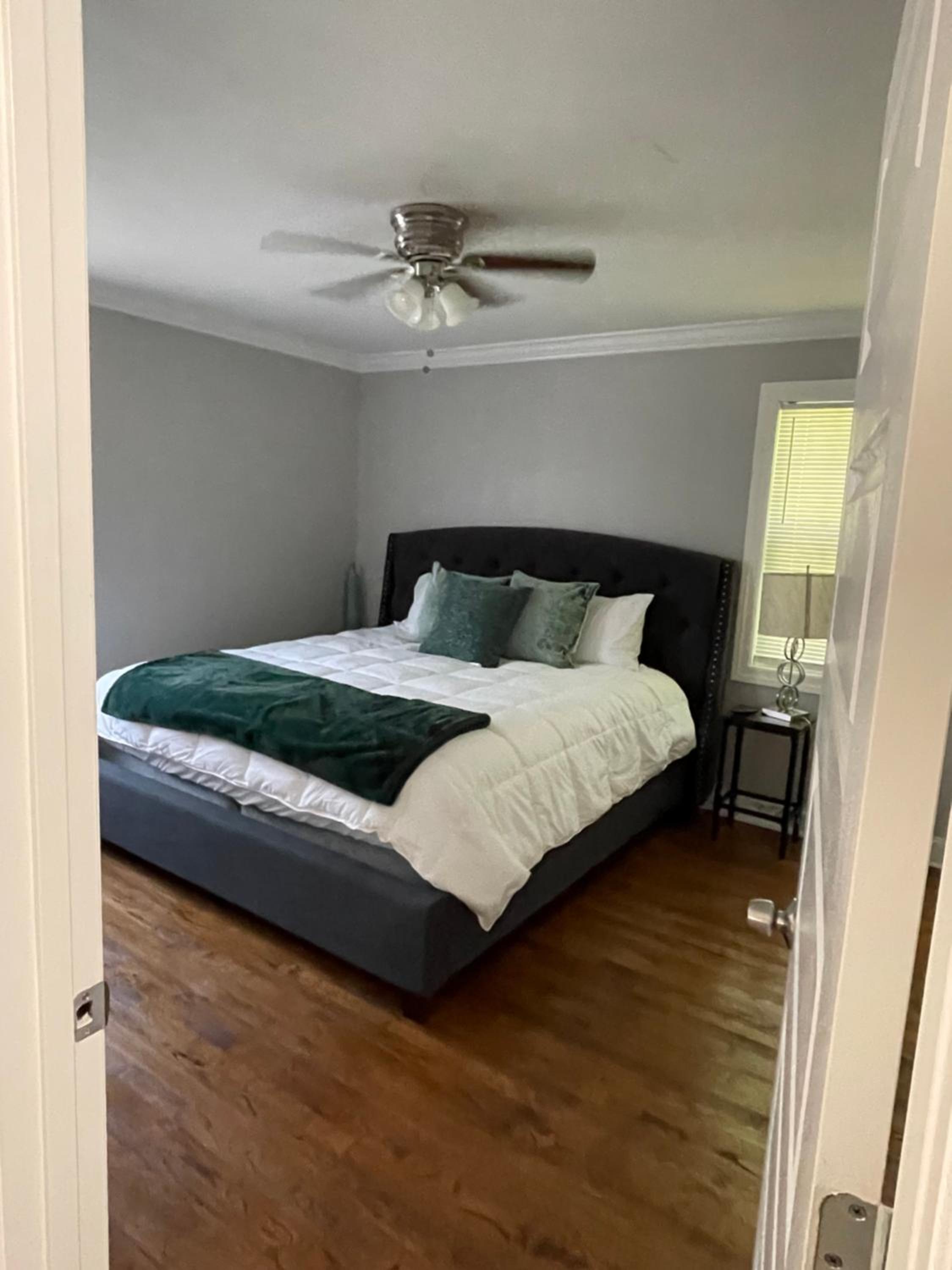 Four-Bedroom House photo 2