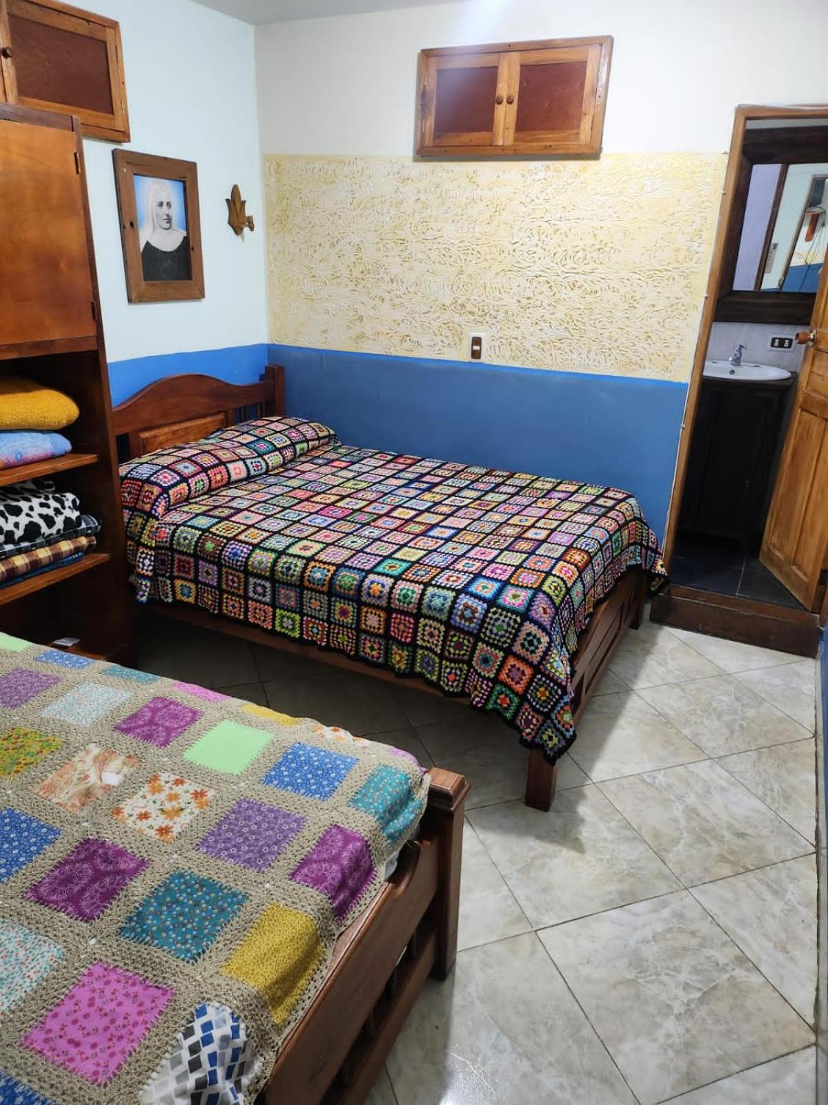 Double or Twin Room with Private Bathroom photo 2