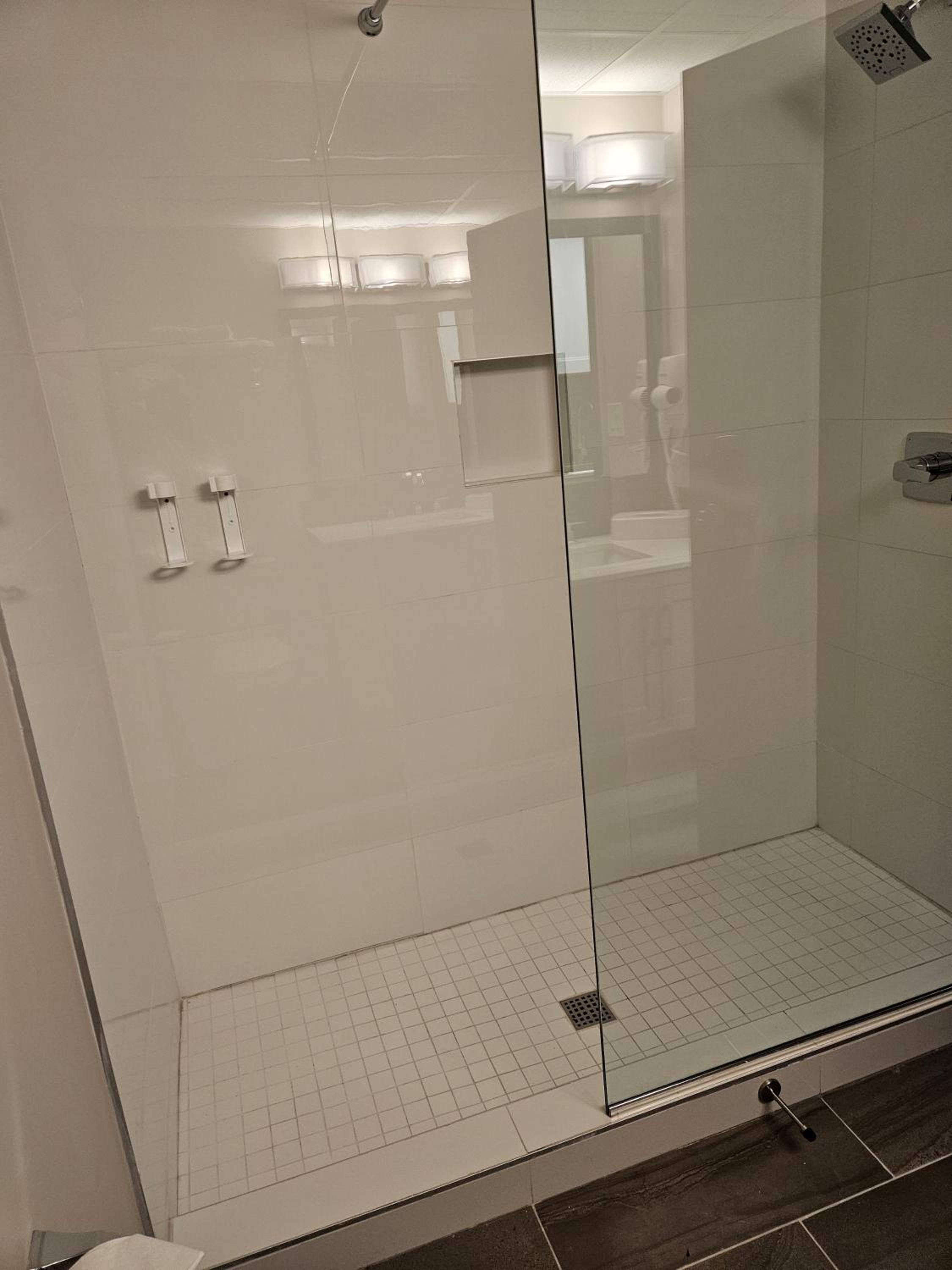 Efficiency Twin Suite - Non-Smoking - Photo 3