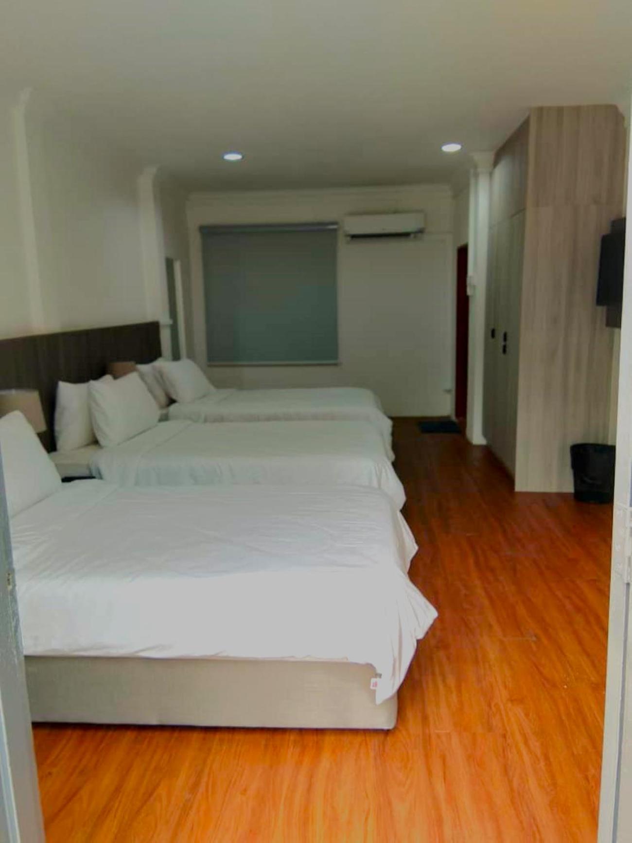 Deluxe Triple Room