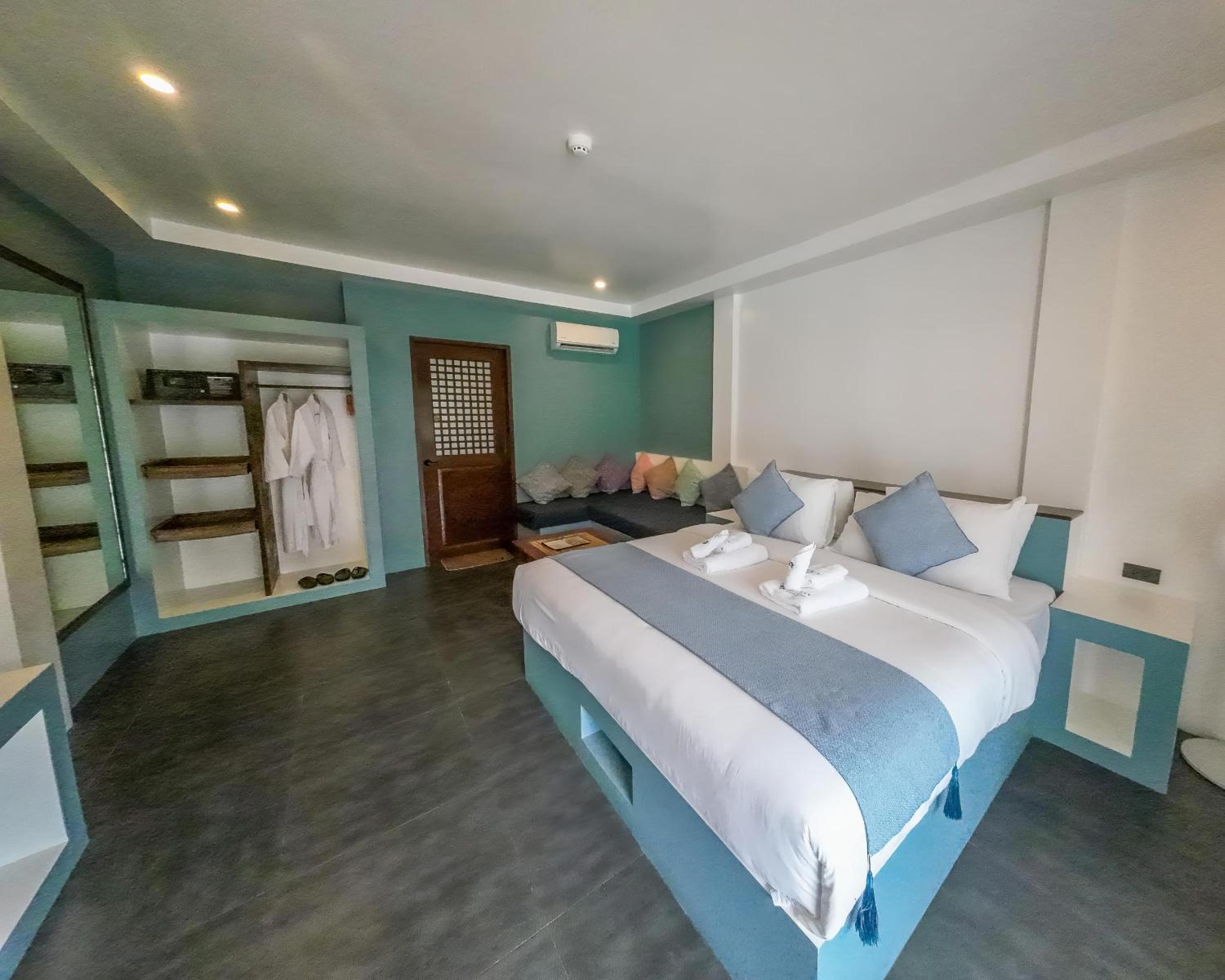 Deluxe Triple Room photo 1