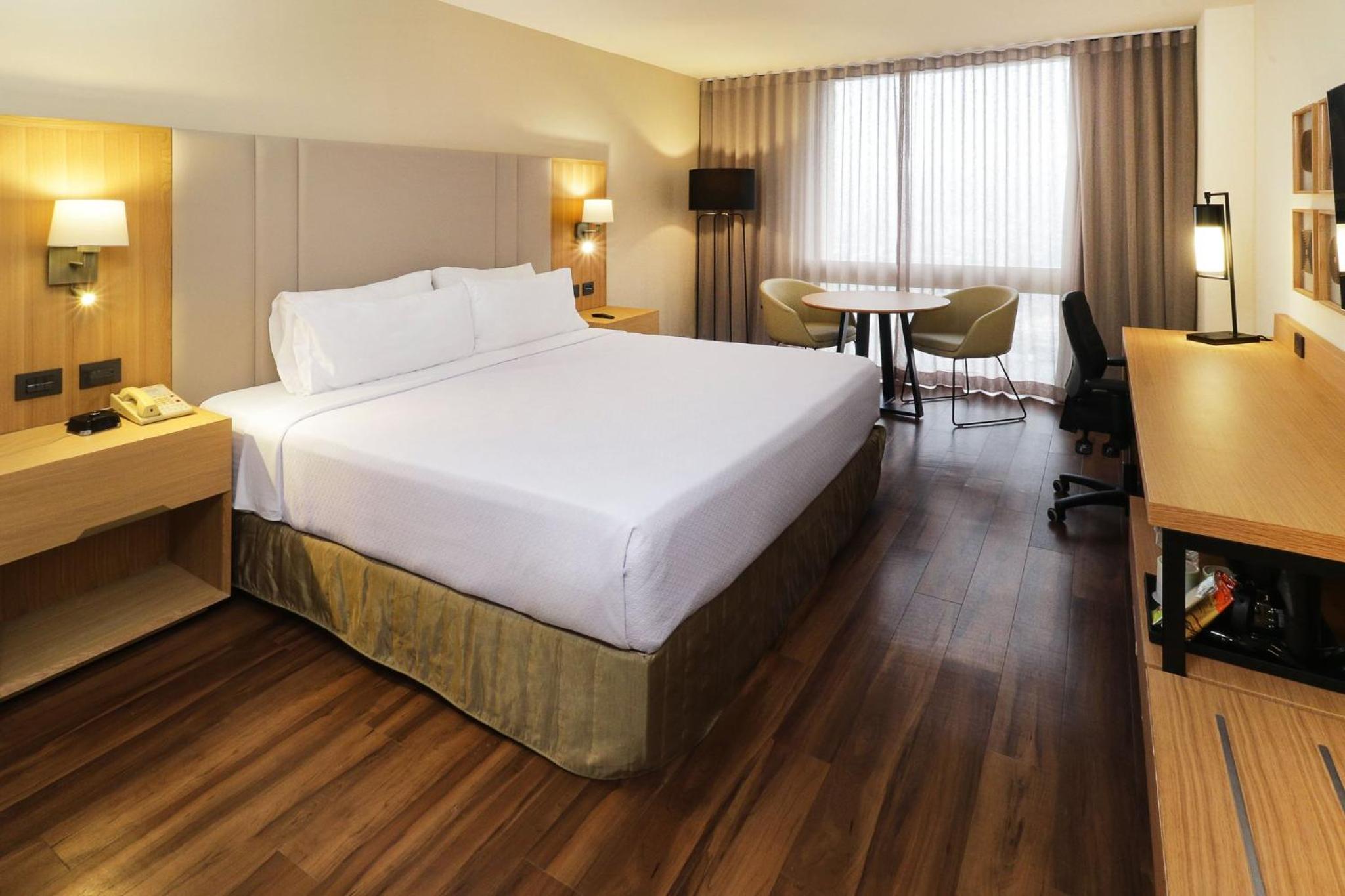 Standard King Room - Photo 1