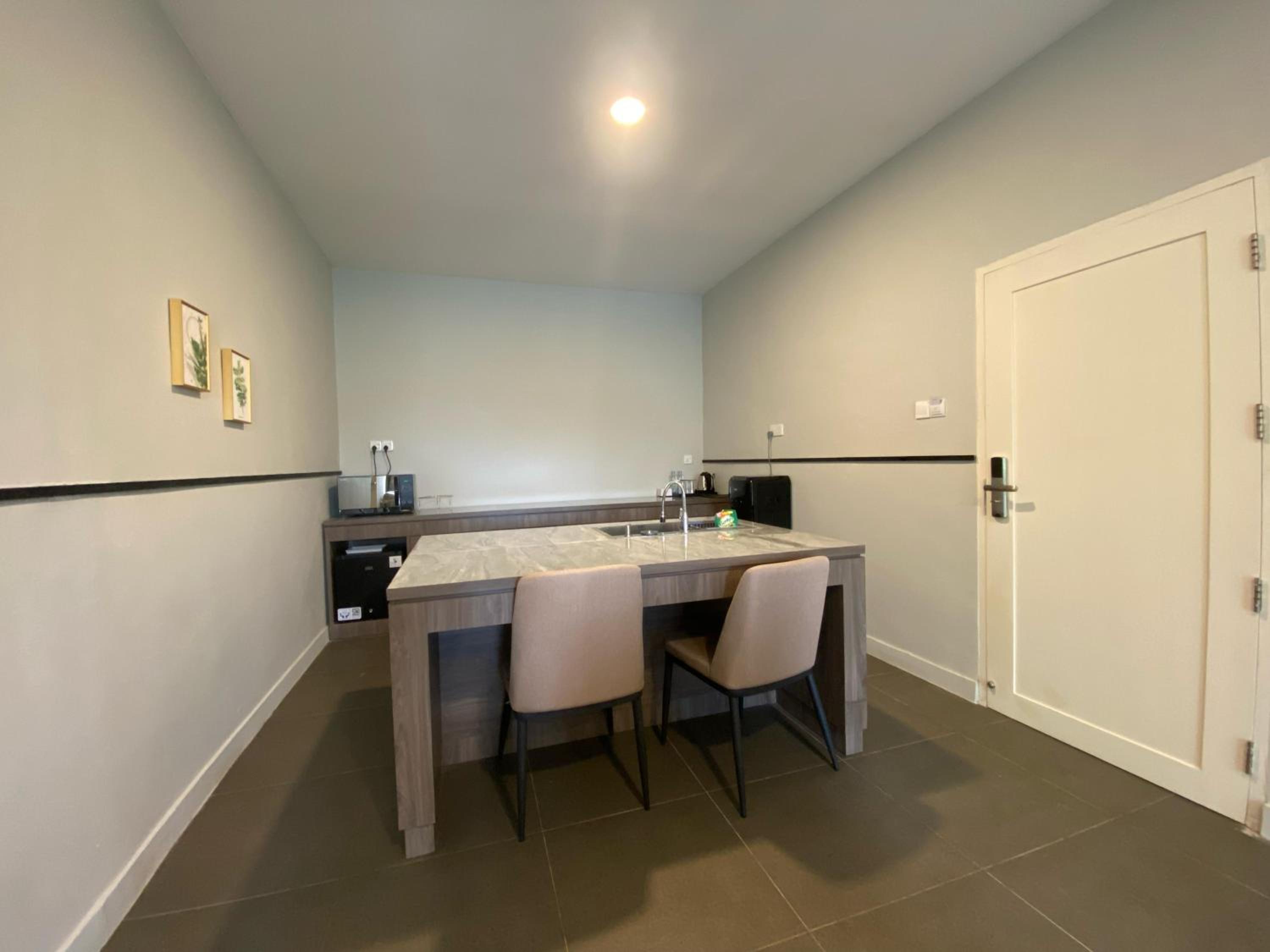 One-Bedroom Villa - Photo 8