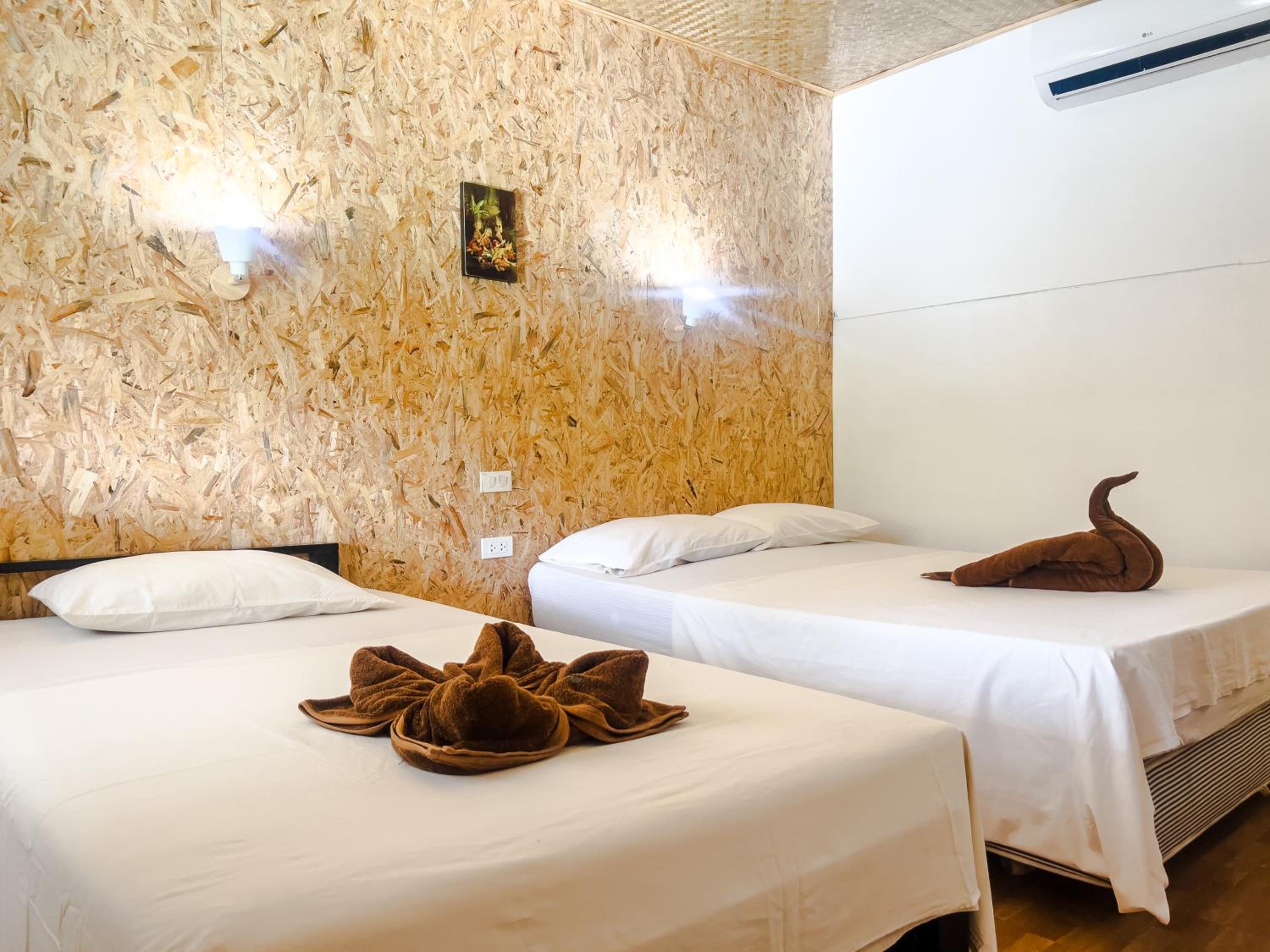 Standard Triple Room with Air Conditioning
