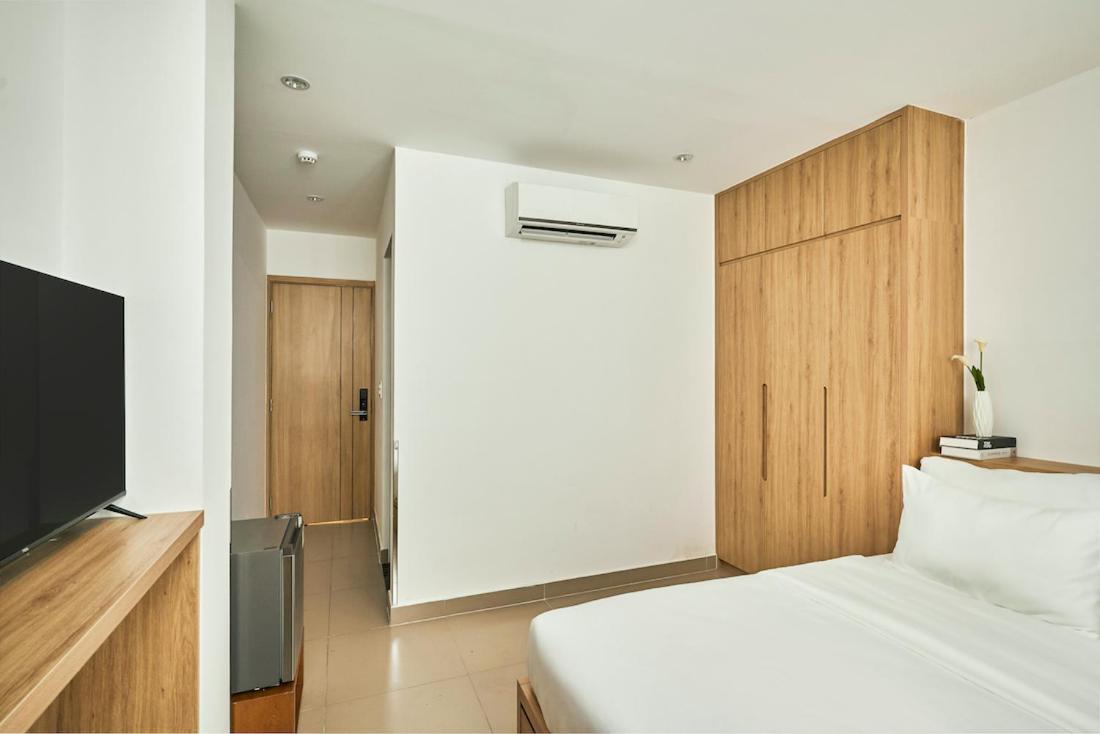 Large Double Room