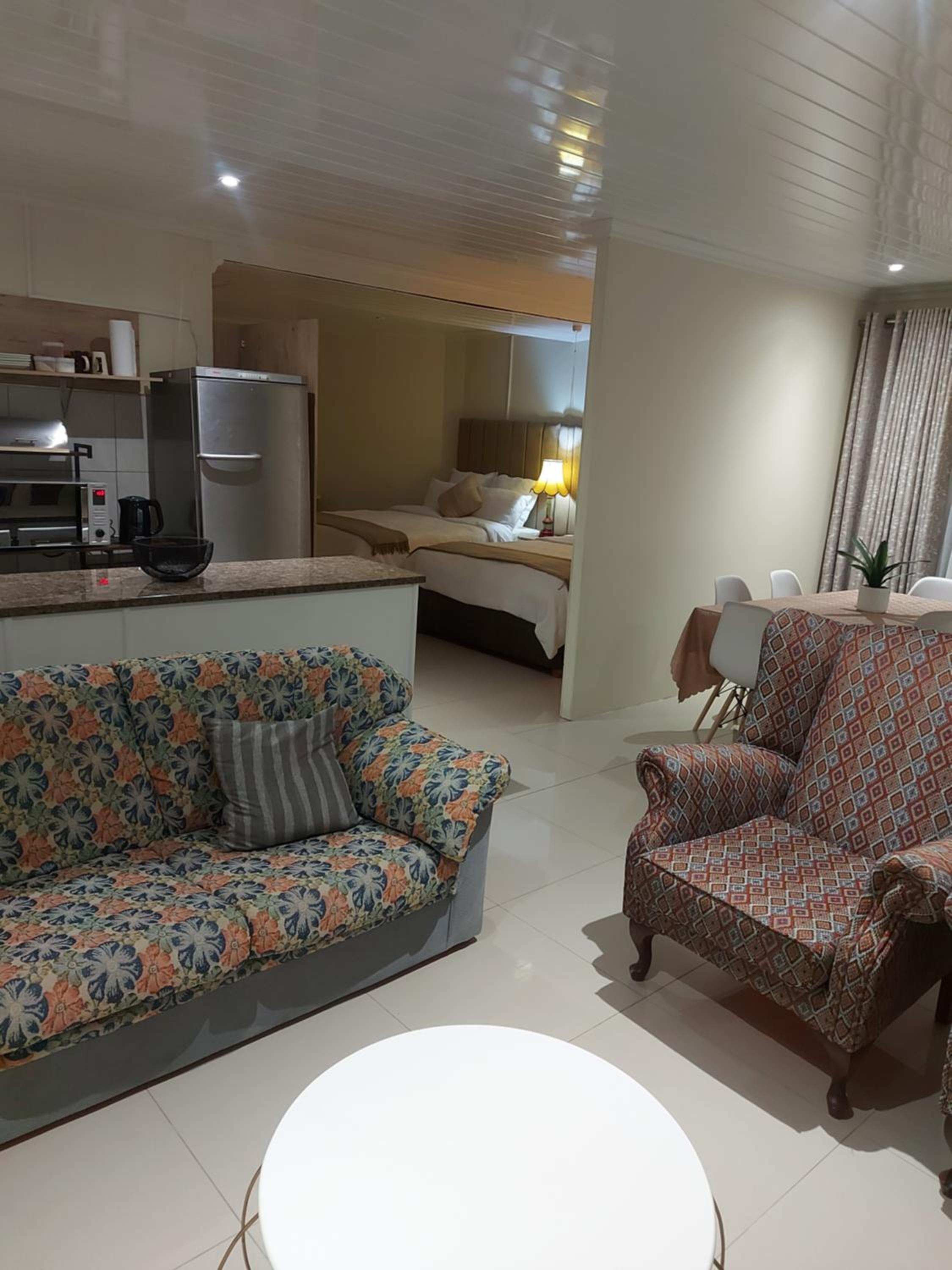 Deluxe Family Suite photo 1