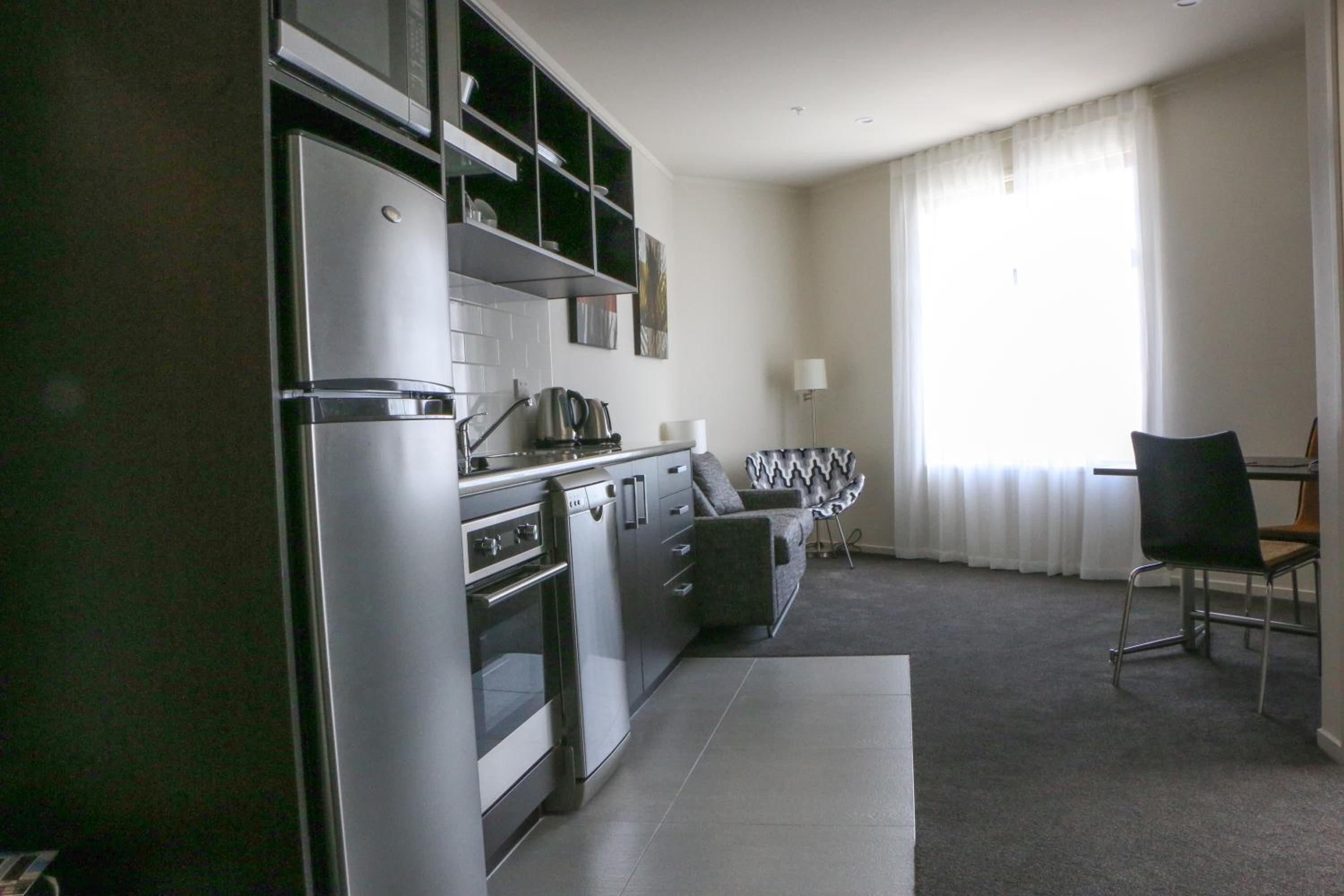 One-Bedroom Apartment photo 2
