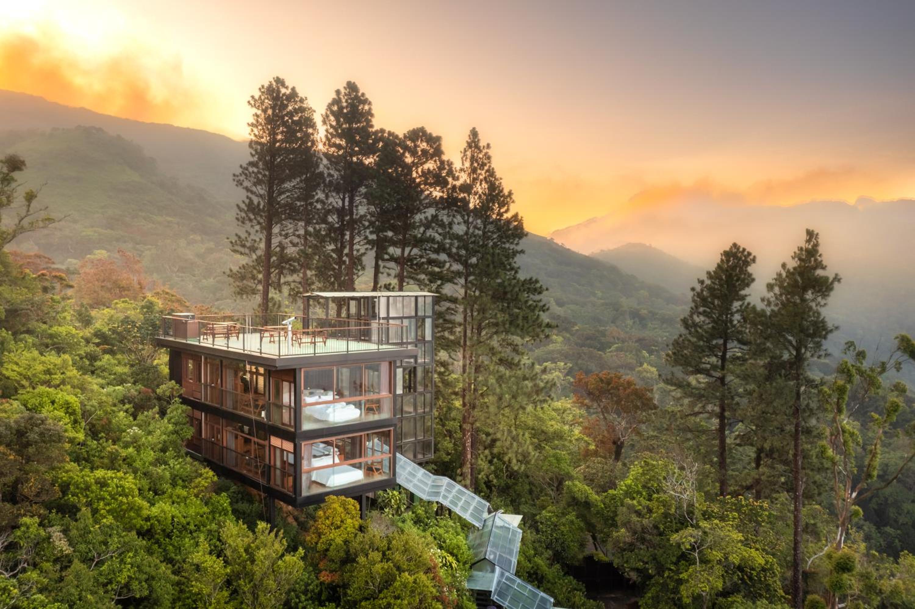 Suite with Mountain View