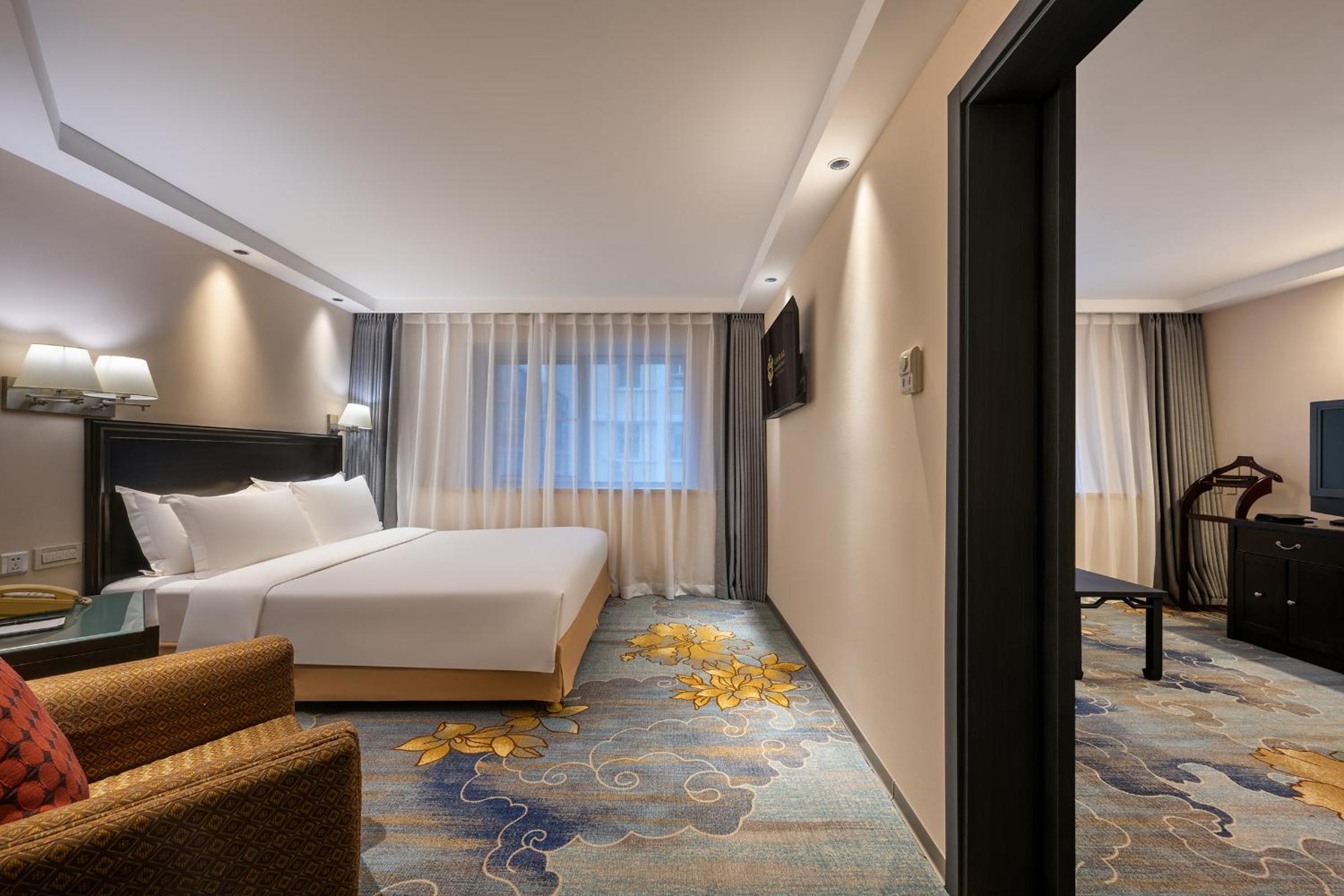Deluxe Suite - Free Soft Drink - Photo 3
