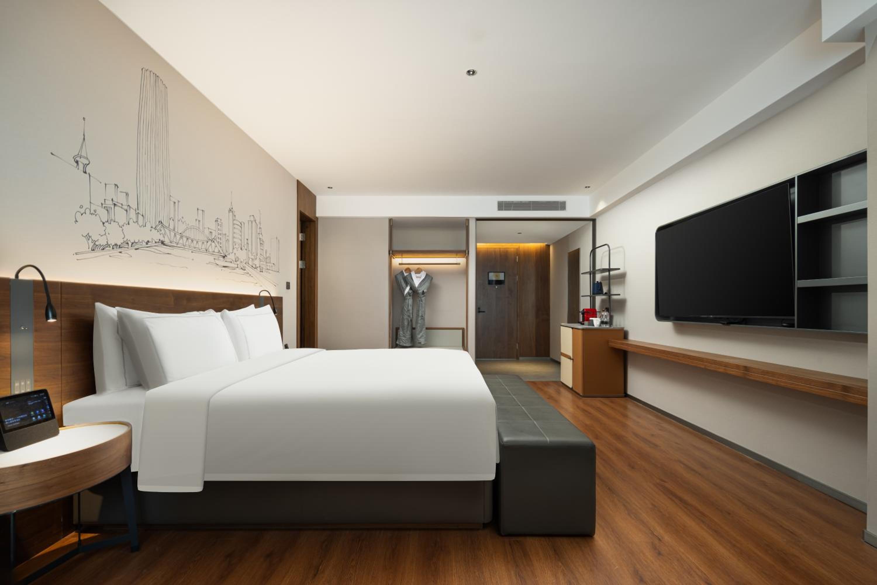 Deluxe Queen Room photo 2
