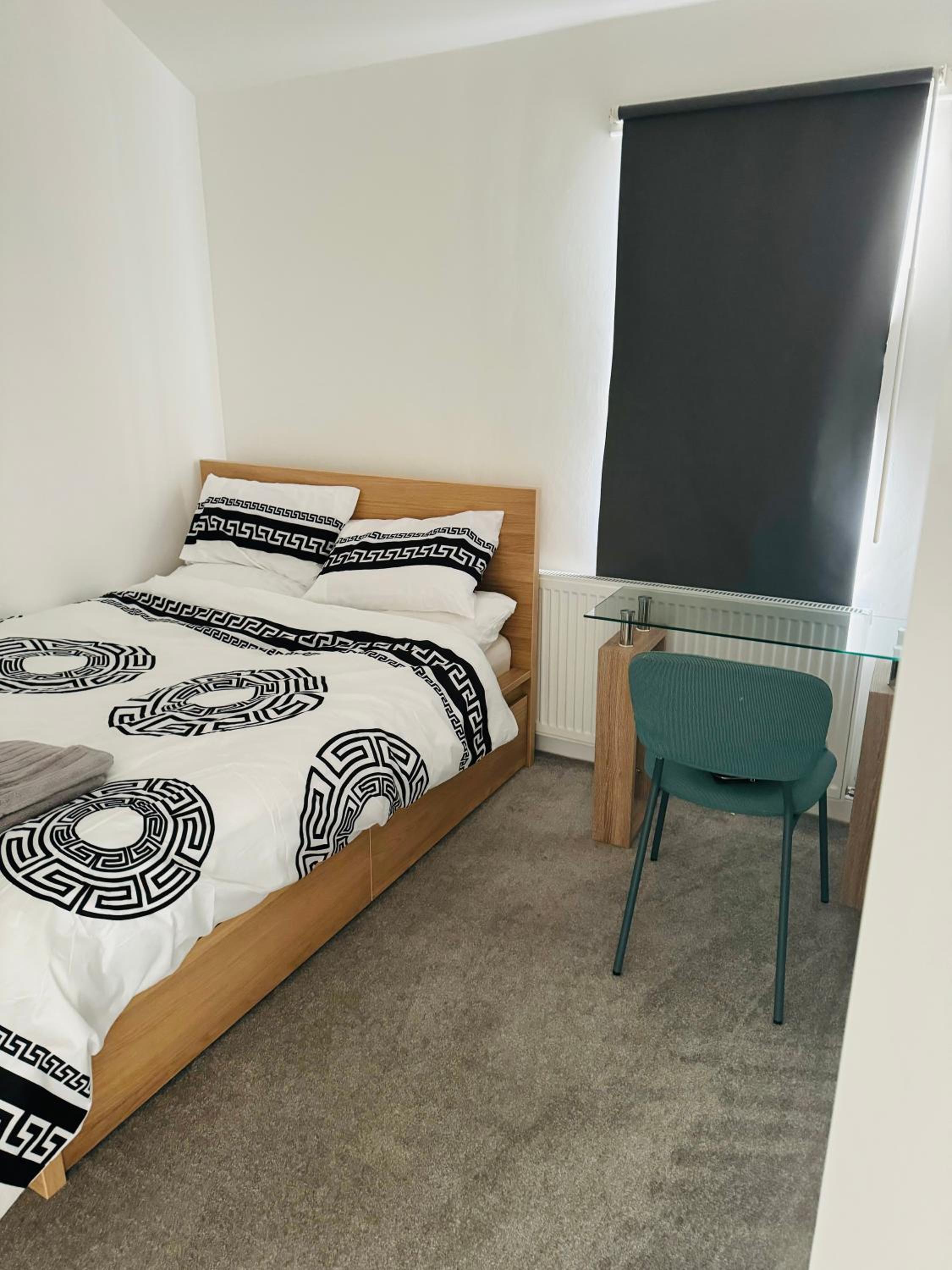 Apartment photo 2