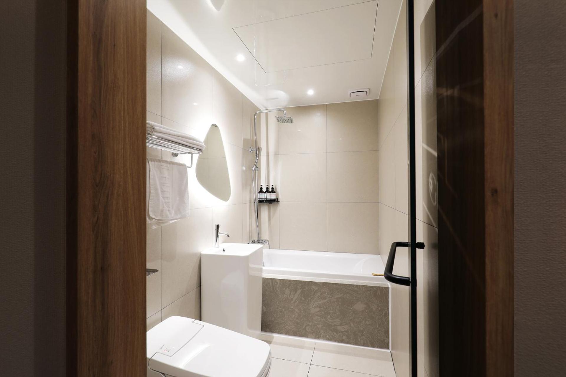 Double Room with Private Bathroom