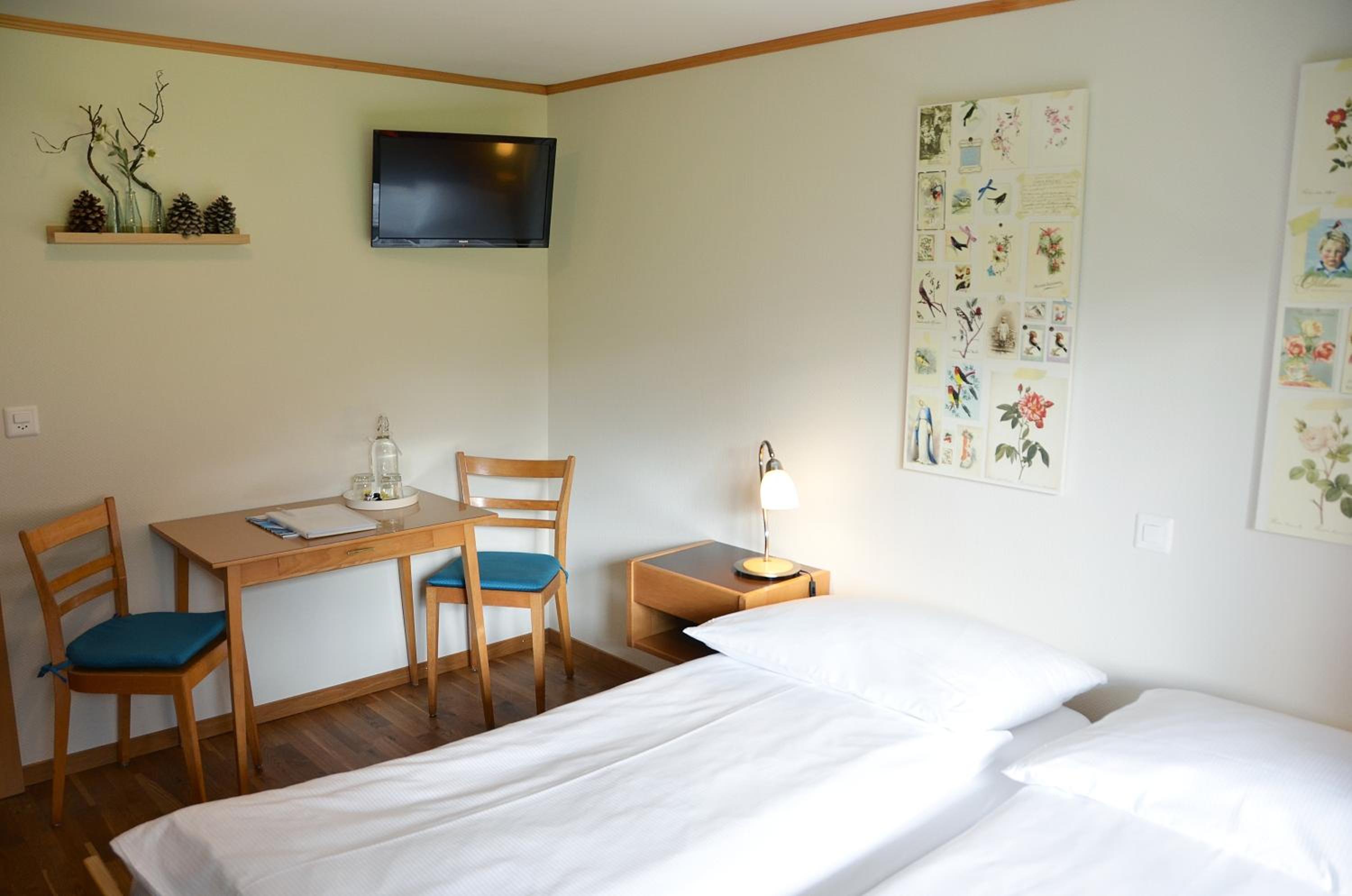 Basic Double Room - Photo 3