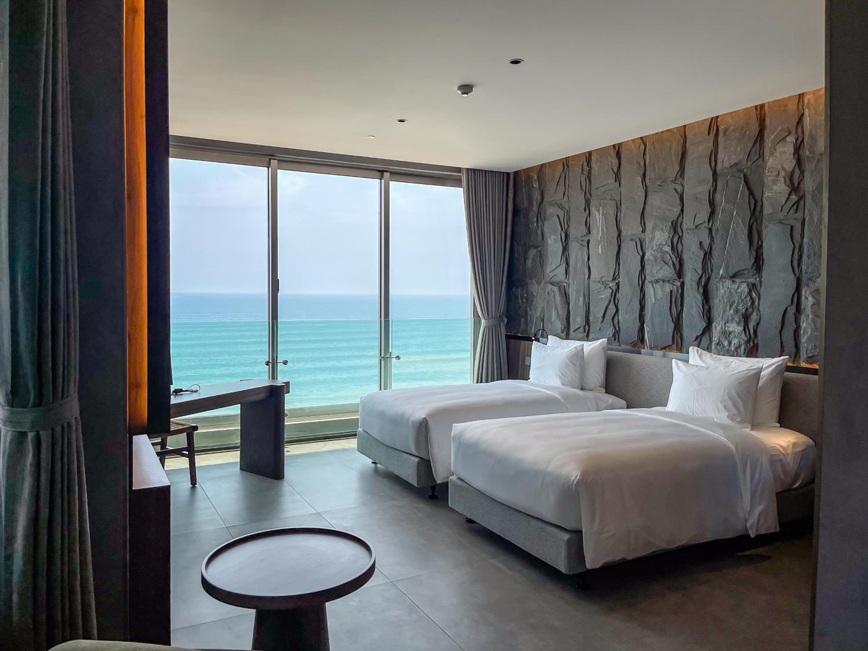 Deluxe Twin Room Oceanfront with Bathtub - Daily Afternoon Tea Inclusive - Photo 6