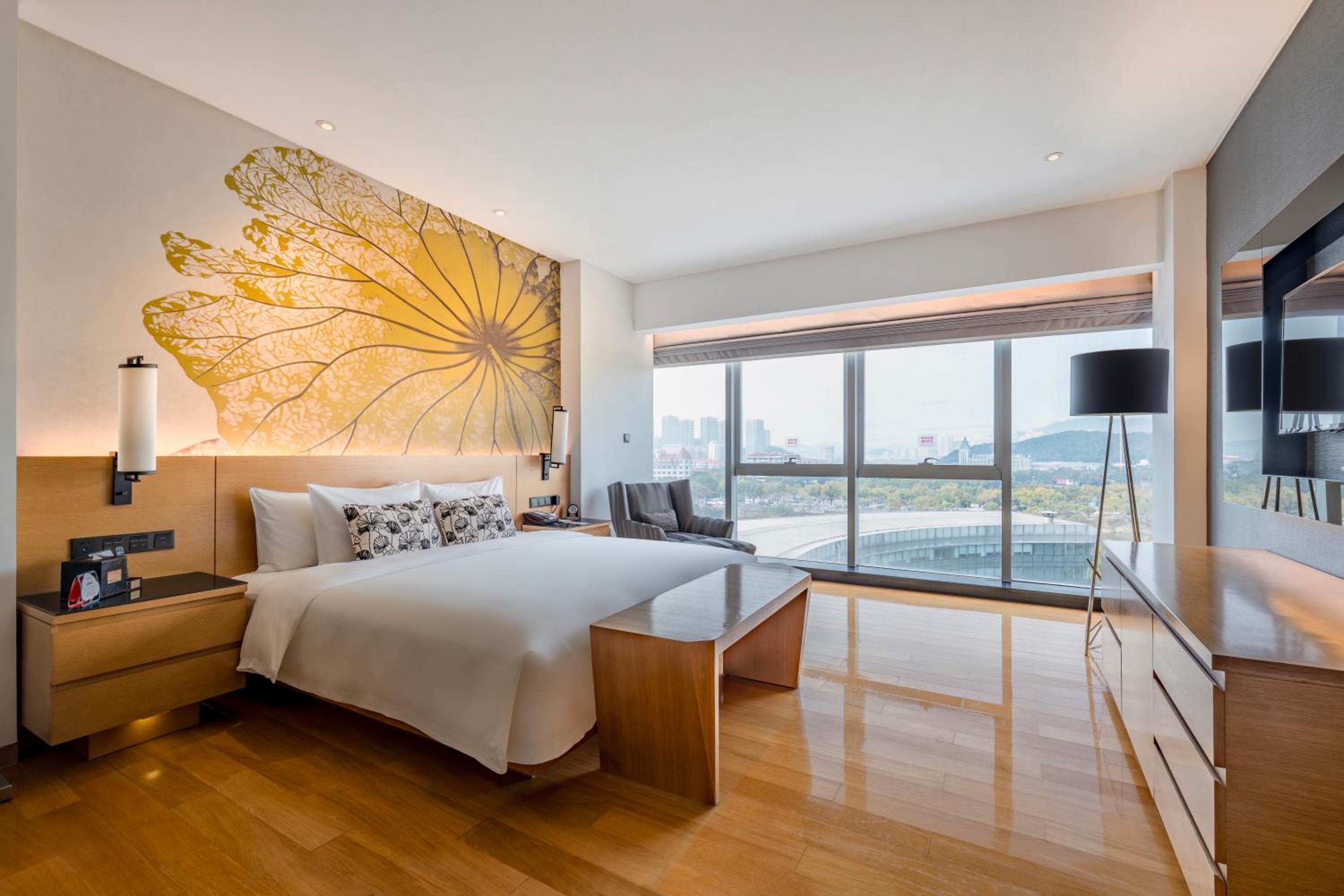 Suite with Garden View photo 2