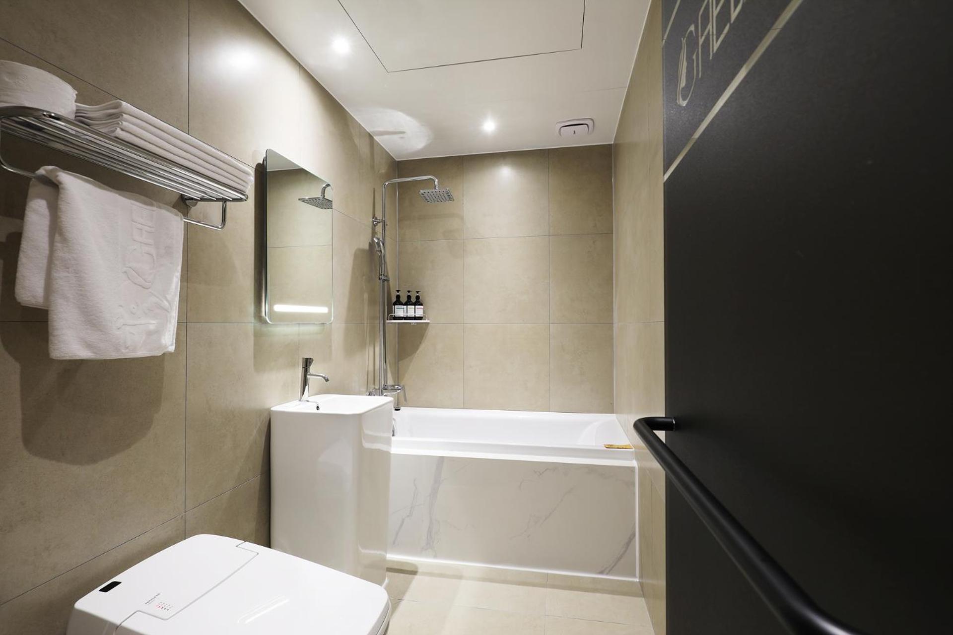 Deluxe Double Room - Photo 2