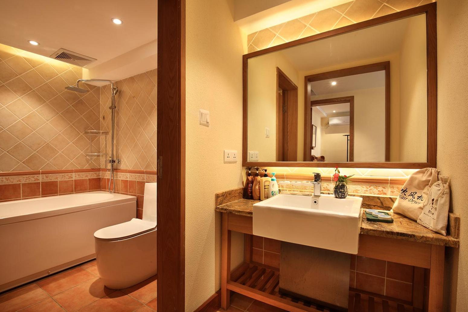 Deluxe Family Suite-free pick up available for minimum 2 nights stay - Photo 7
