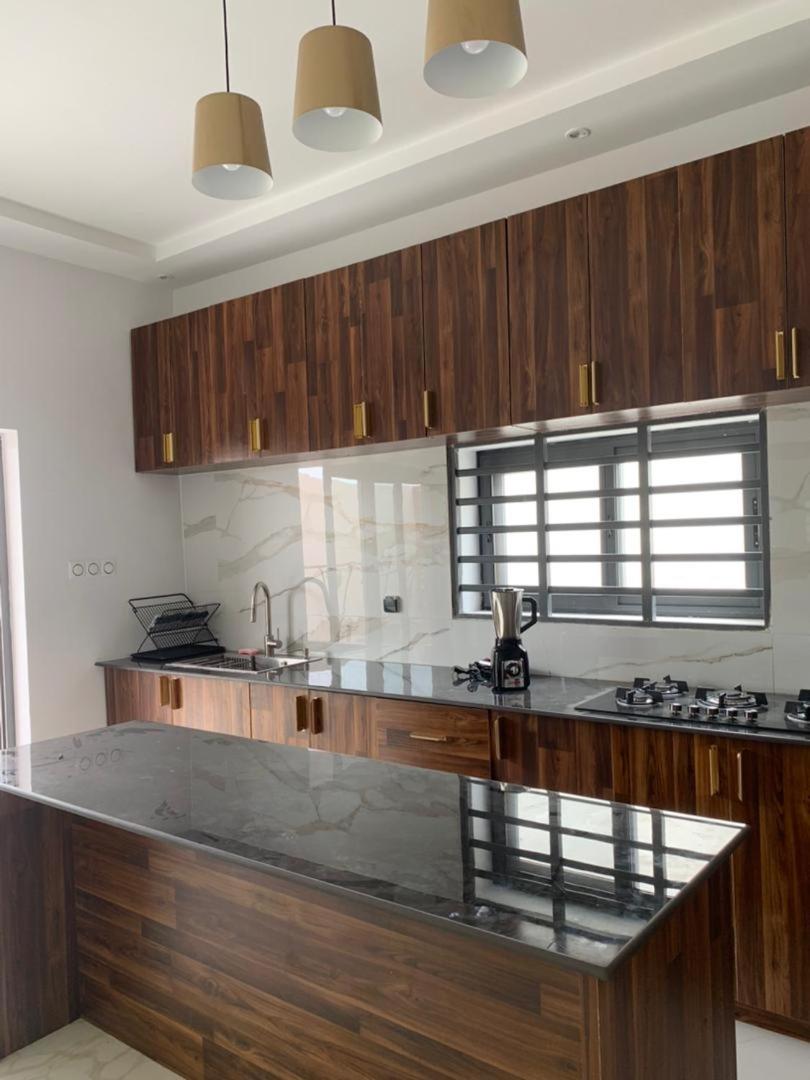 Three-Bedroom Villa photo 2