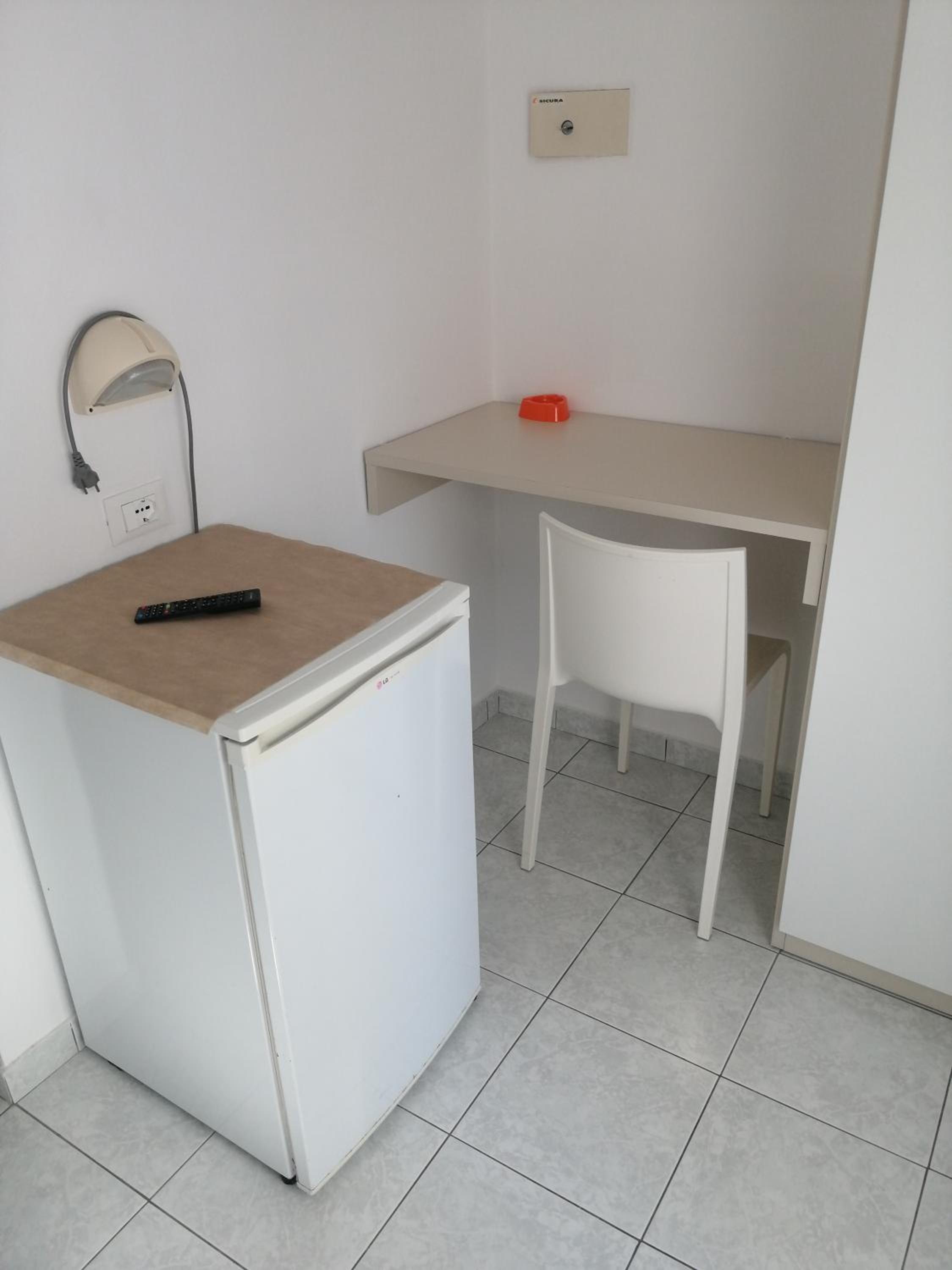 Single Room with Balcony photo 2