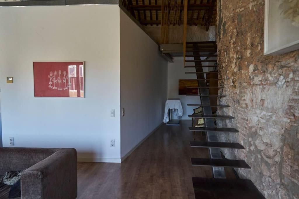 Three-Bedroom House photo 3