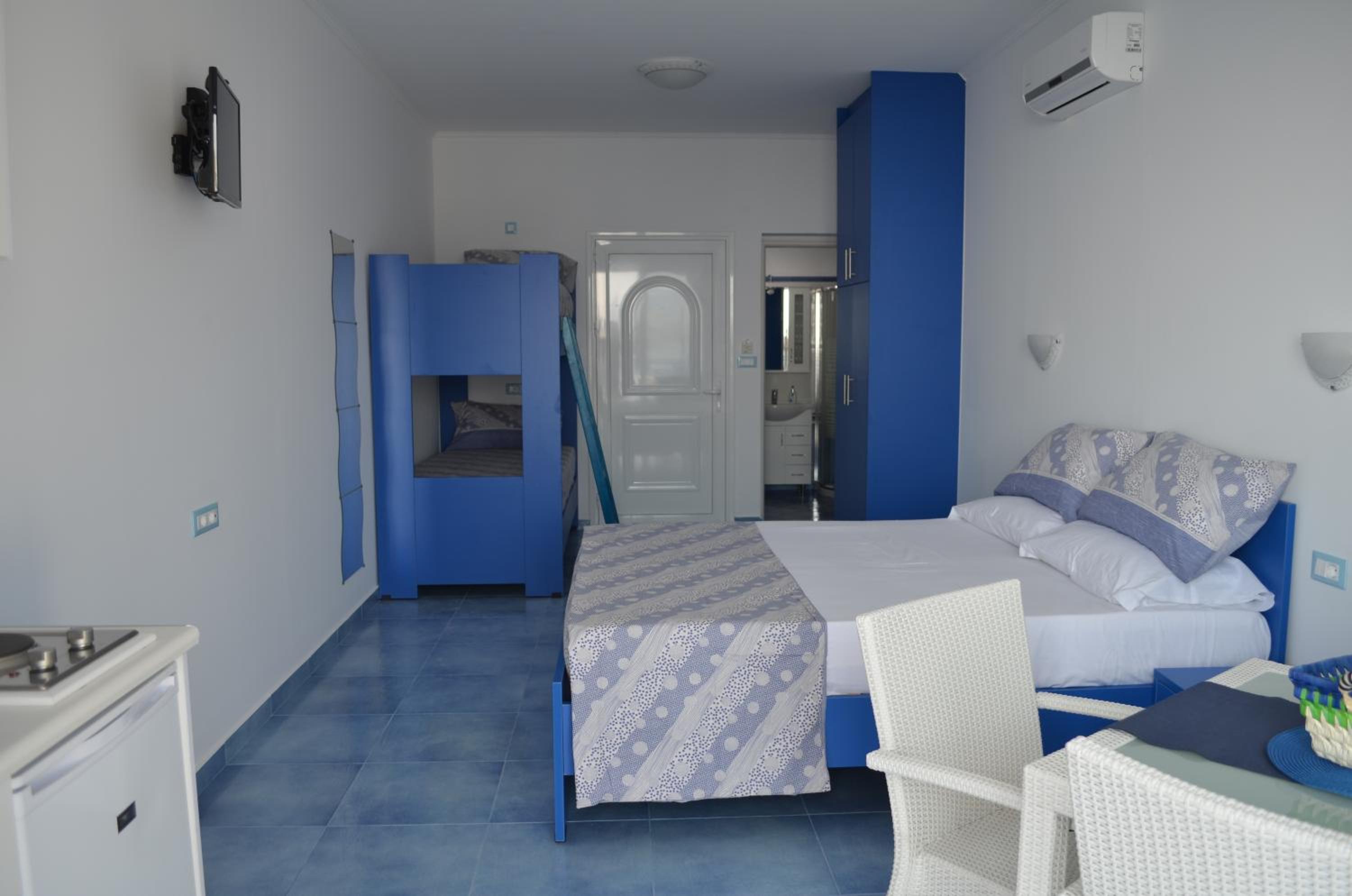 Studio with Sea View photo 2