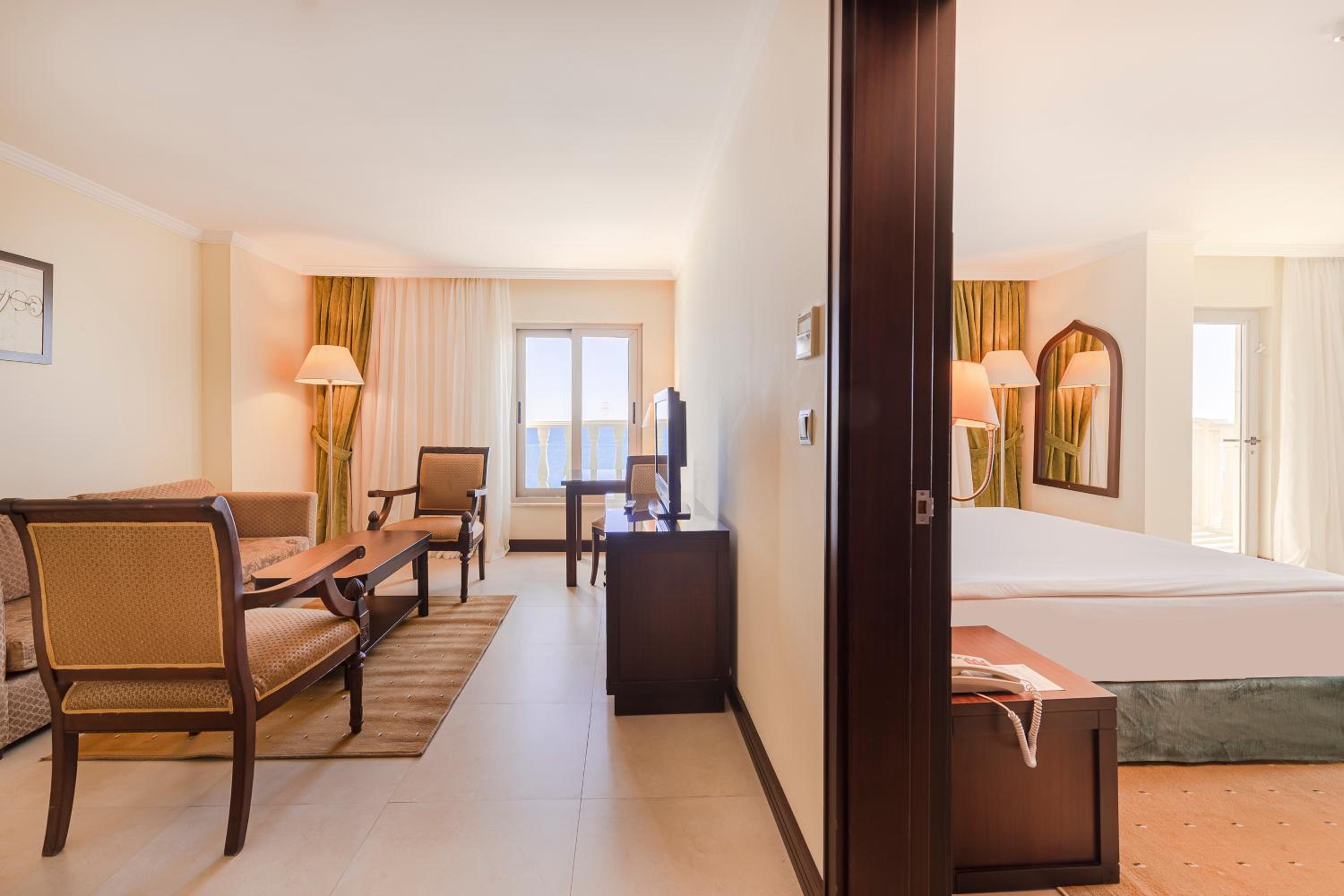 Corner Suite With Spa Bath Non Smoking