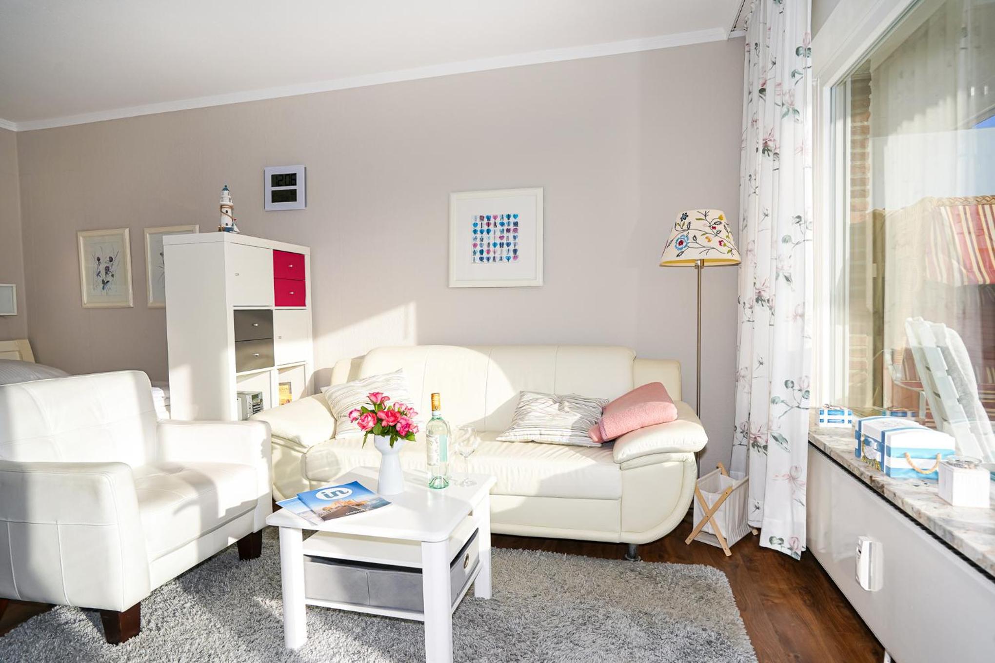 Apartment photo 2