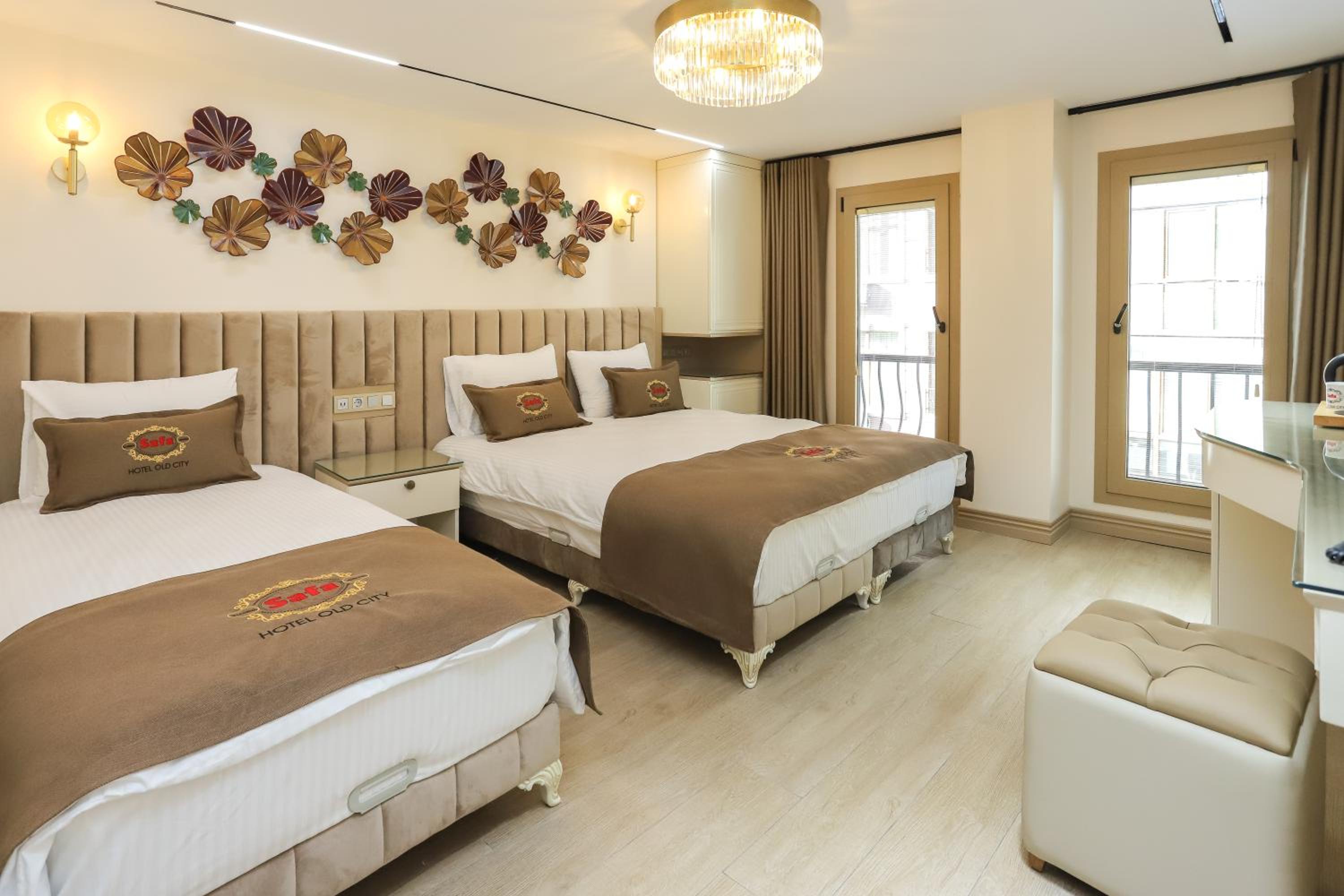 Deluxe Triple Room photo 3