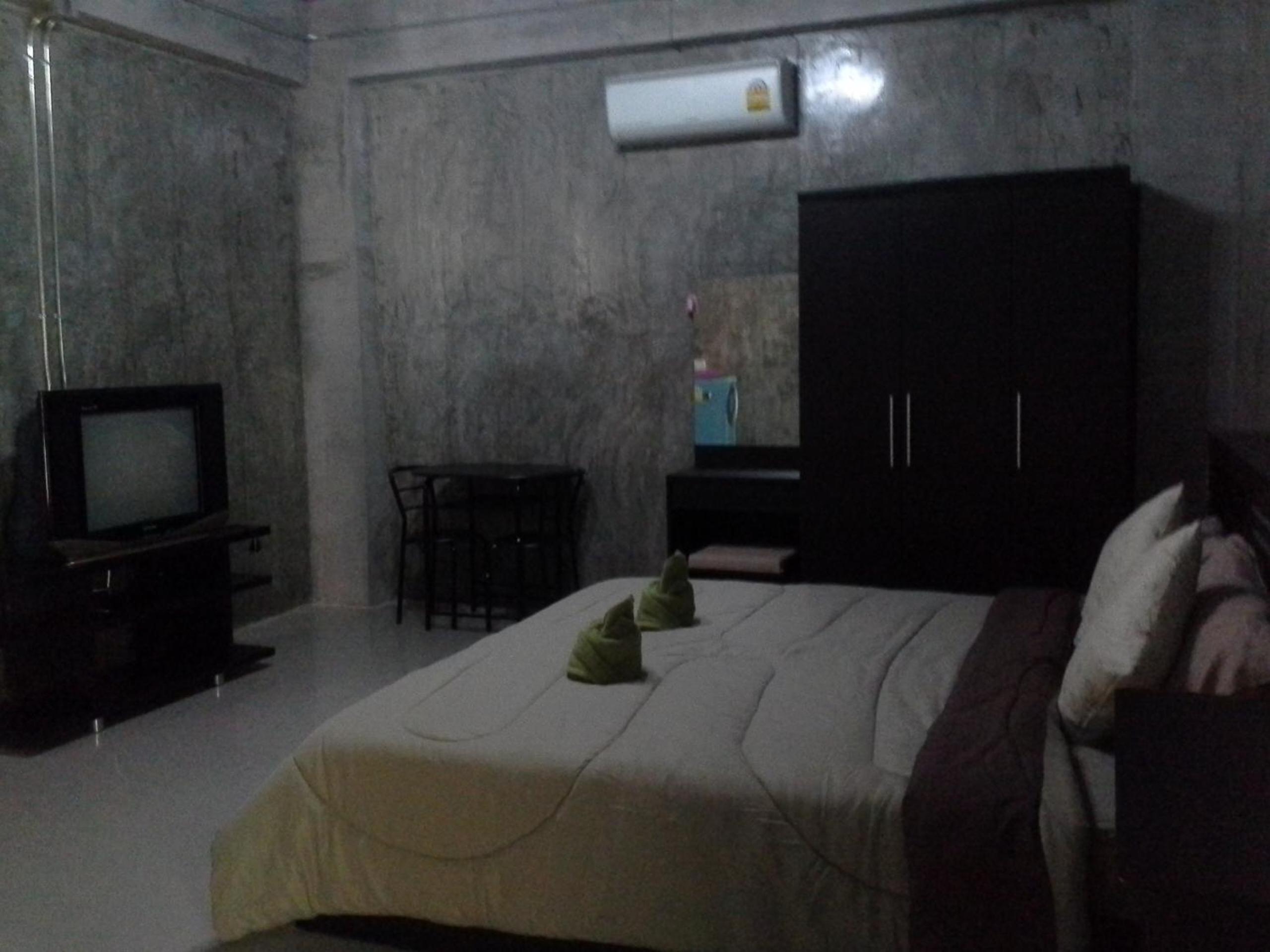 Apartment - Photo 4