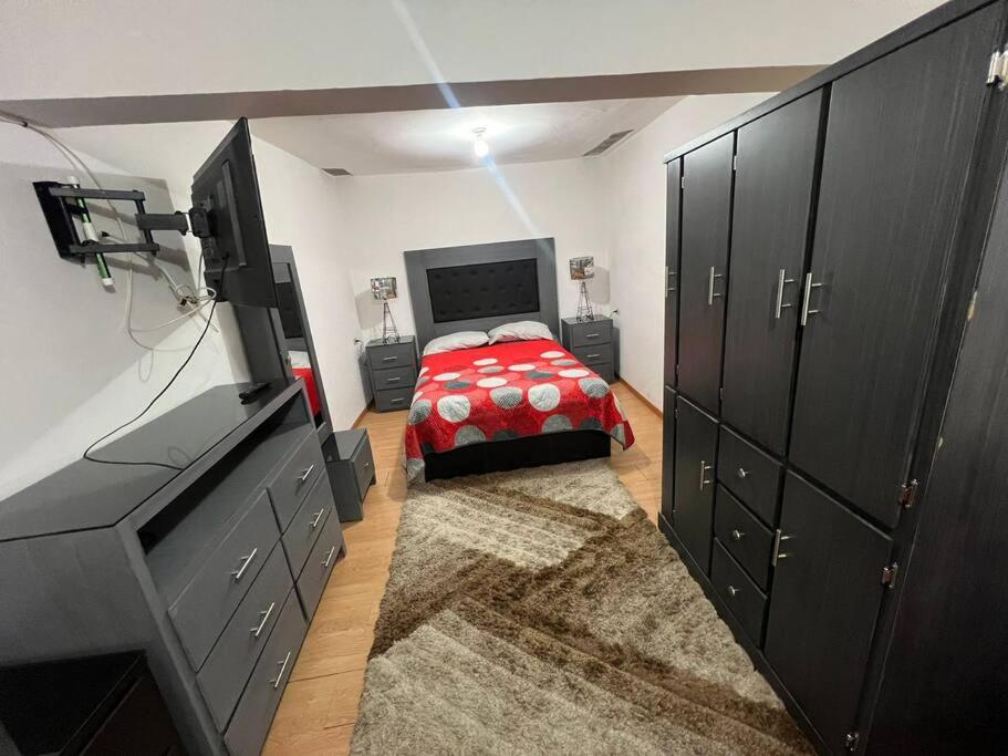 Two-Bedroom House photo 3