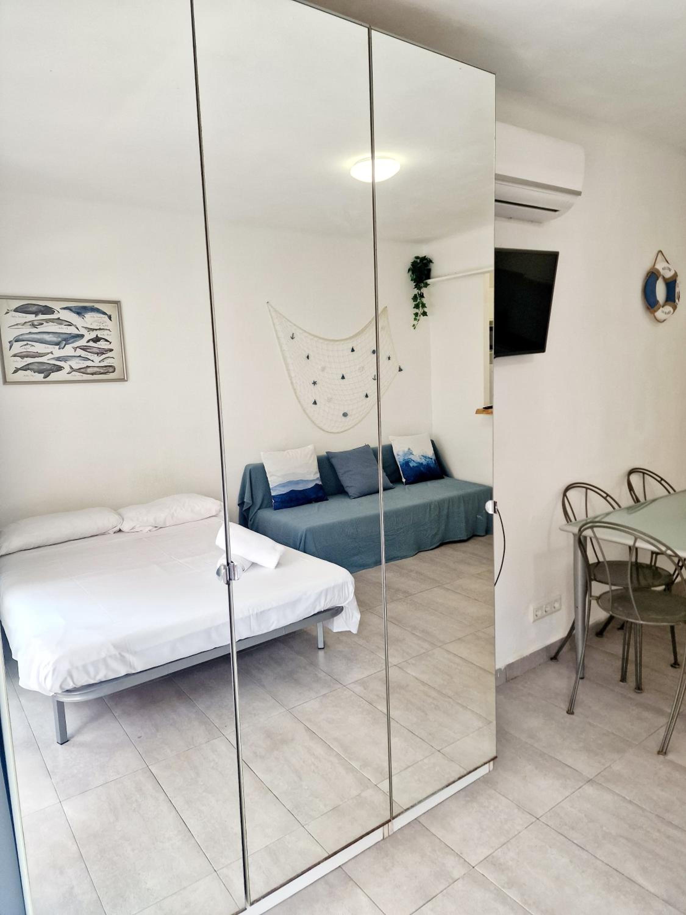 Estudio con terraza
