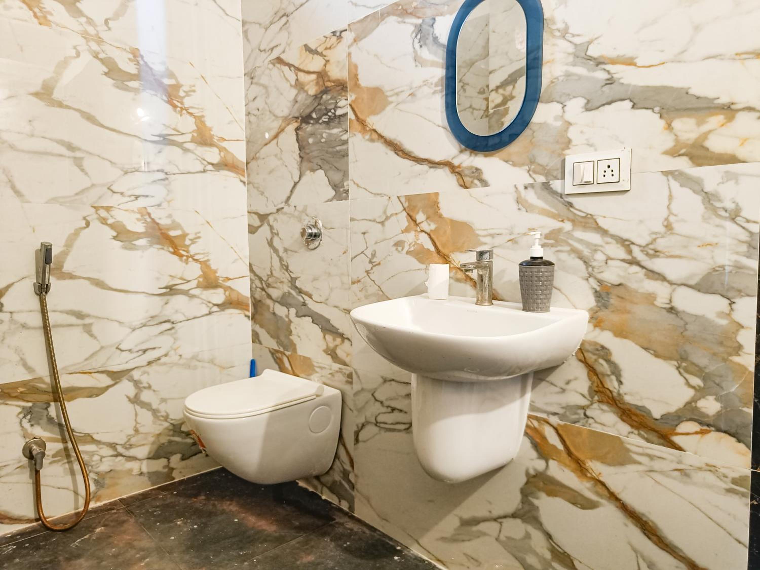 Double Room with Private Bathroom photo 3