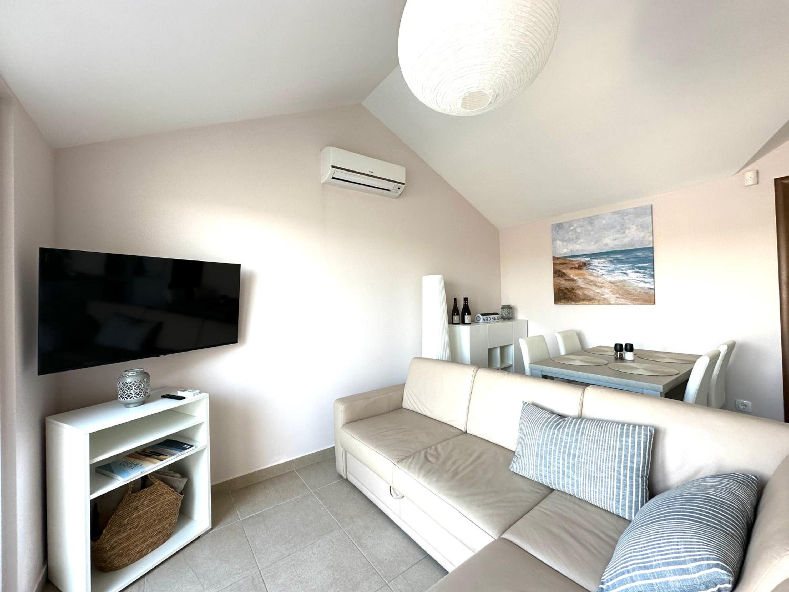 Two-Bedroom Apartment with Terrace and Sea View photo 1
