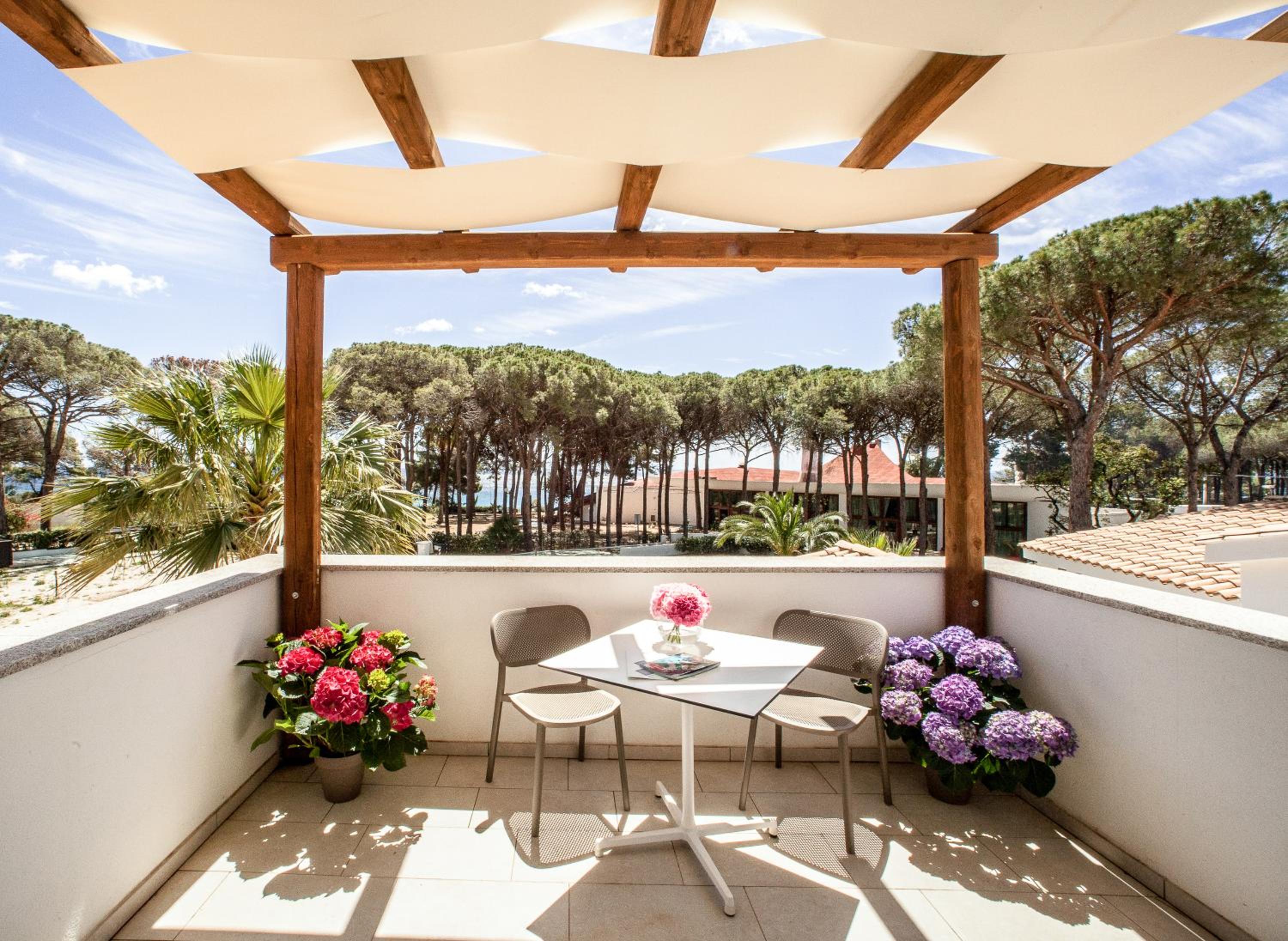 Junior Suite with Sea View - Photo 2