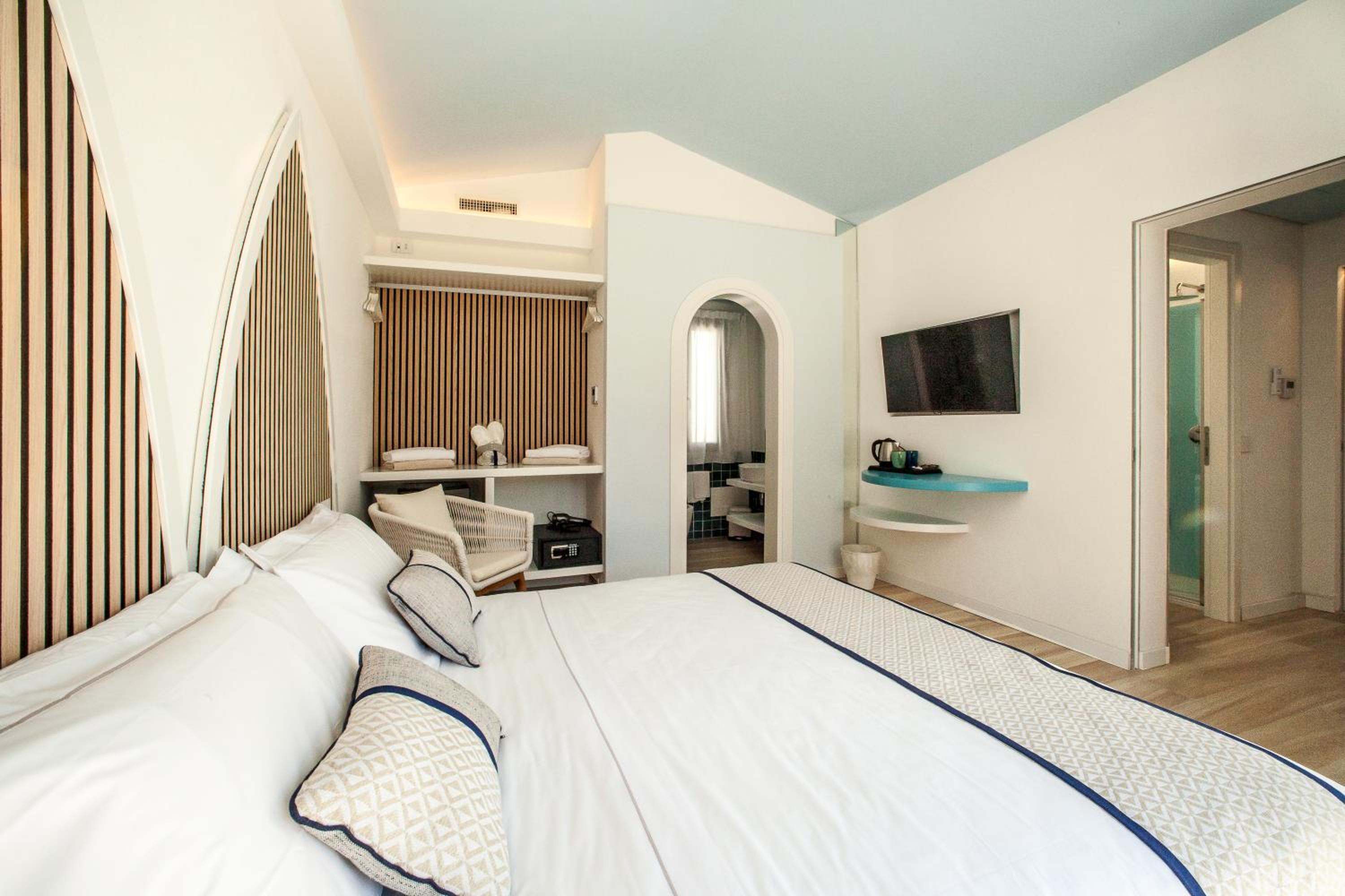 Two-Bedroom Suite photo 1