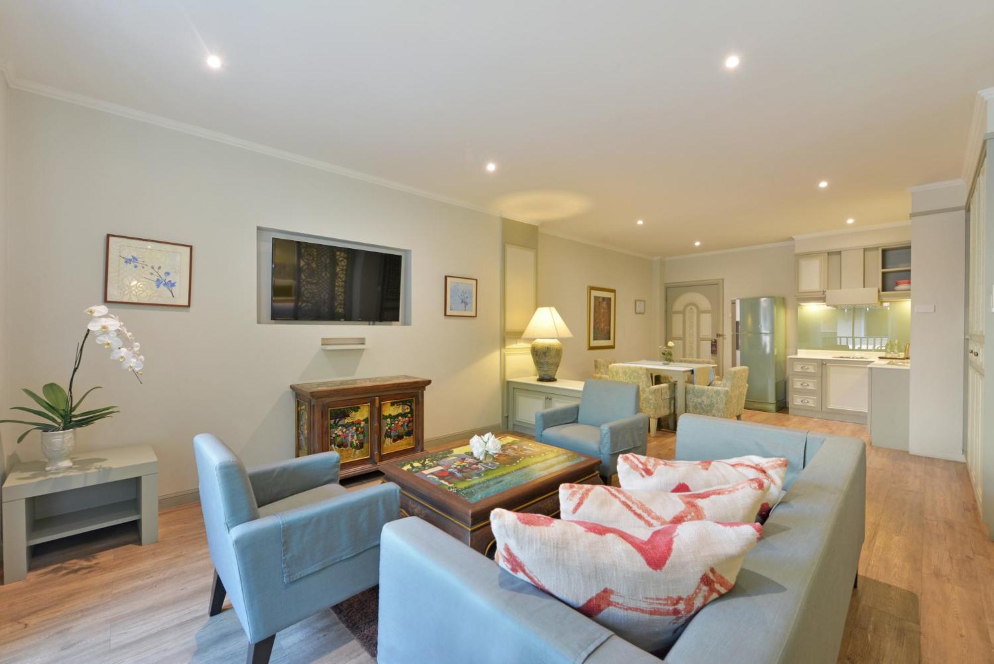 Deluxe Junior Suite - Photo 1