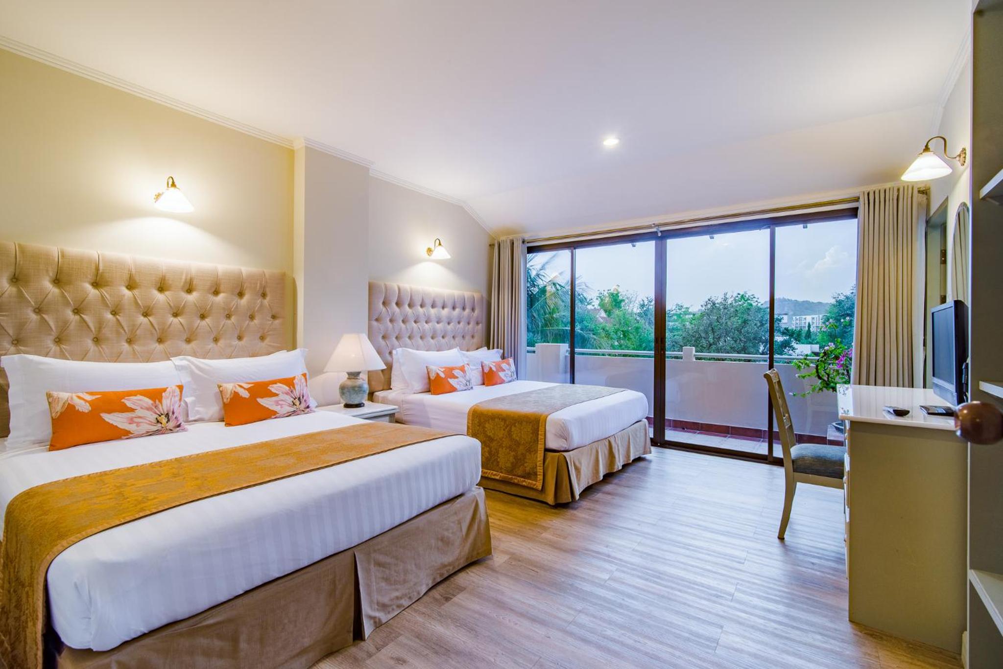Deluxe Junior Suite - Photo 7