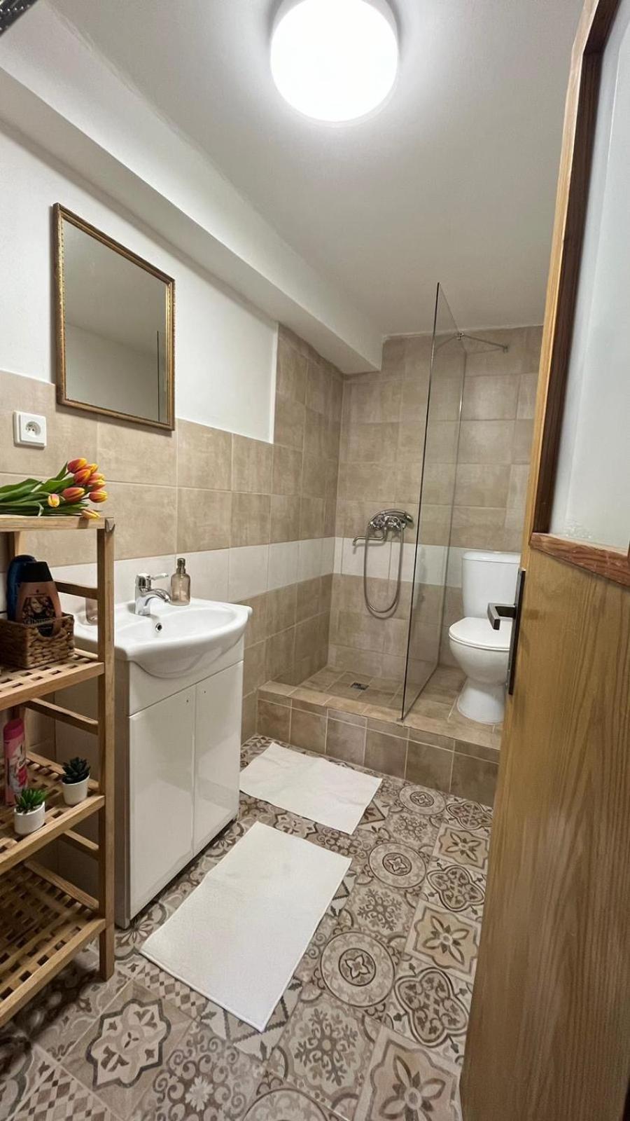 Four-Bedroom Vacation Home photo 3