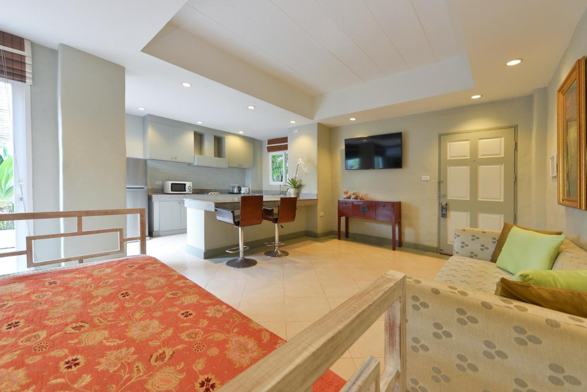 Como Luxury Suite (Pet Friendly) - Photo 3