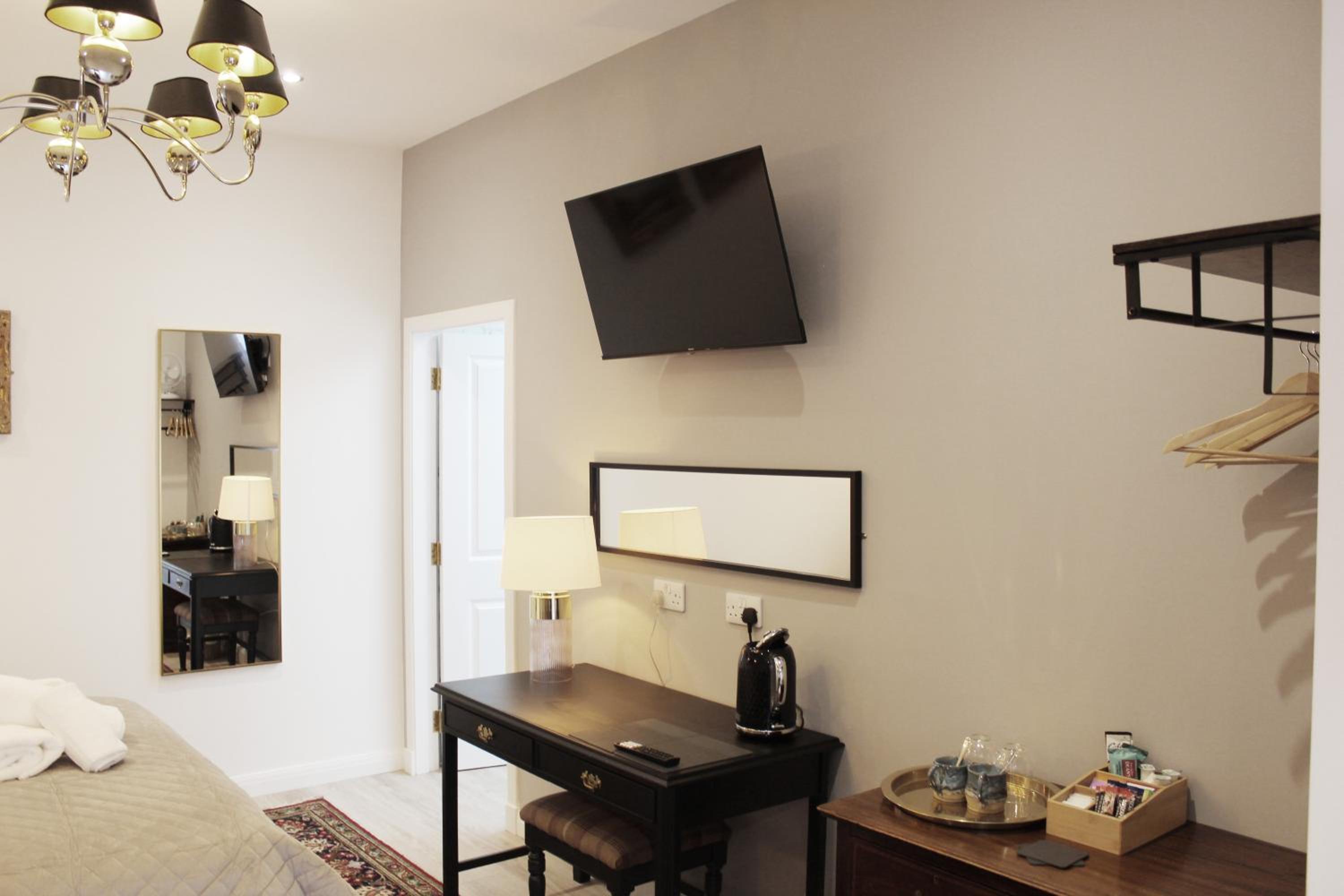 Superior King Room