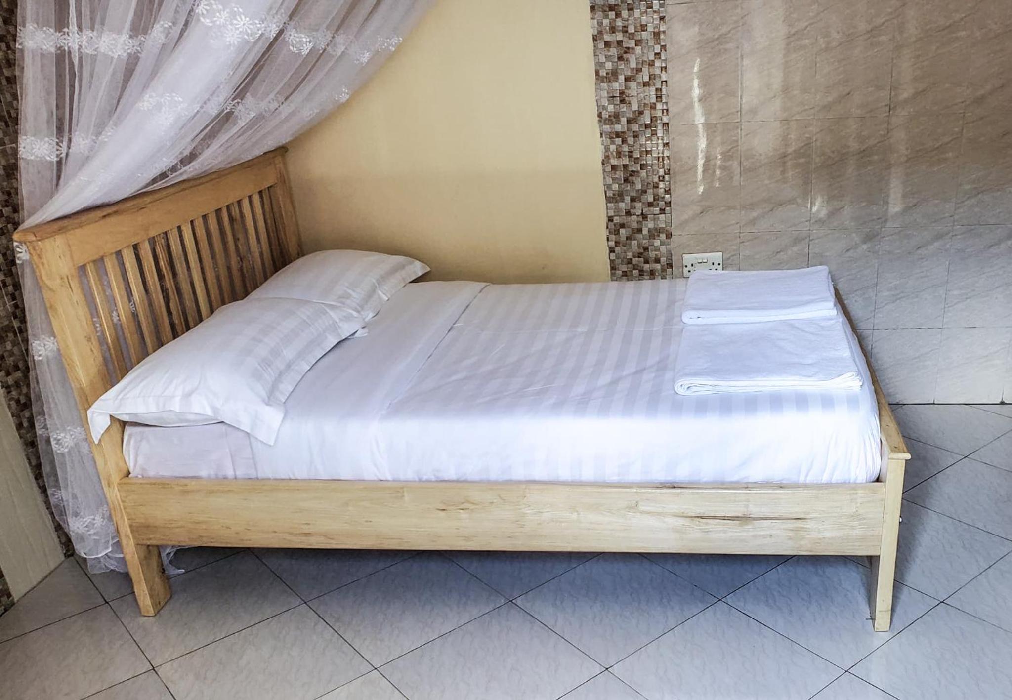 Budget Single Room