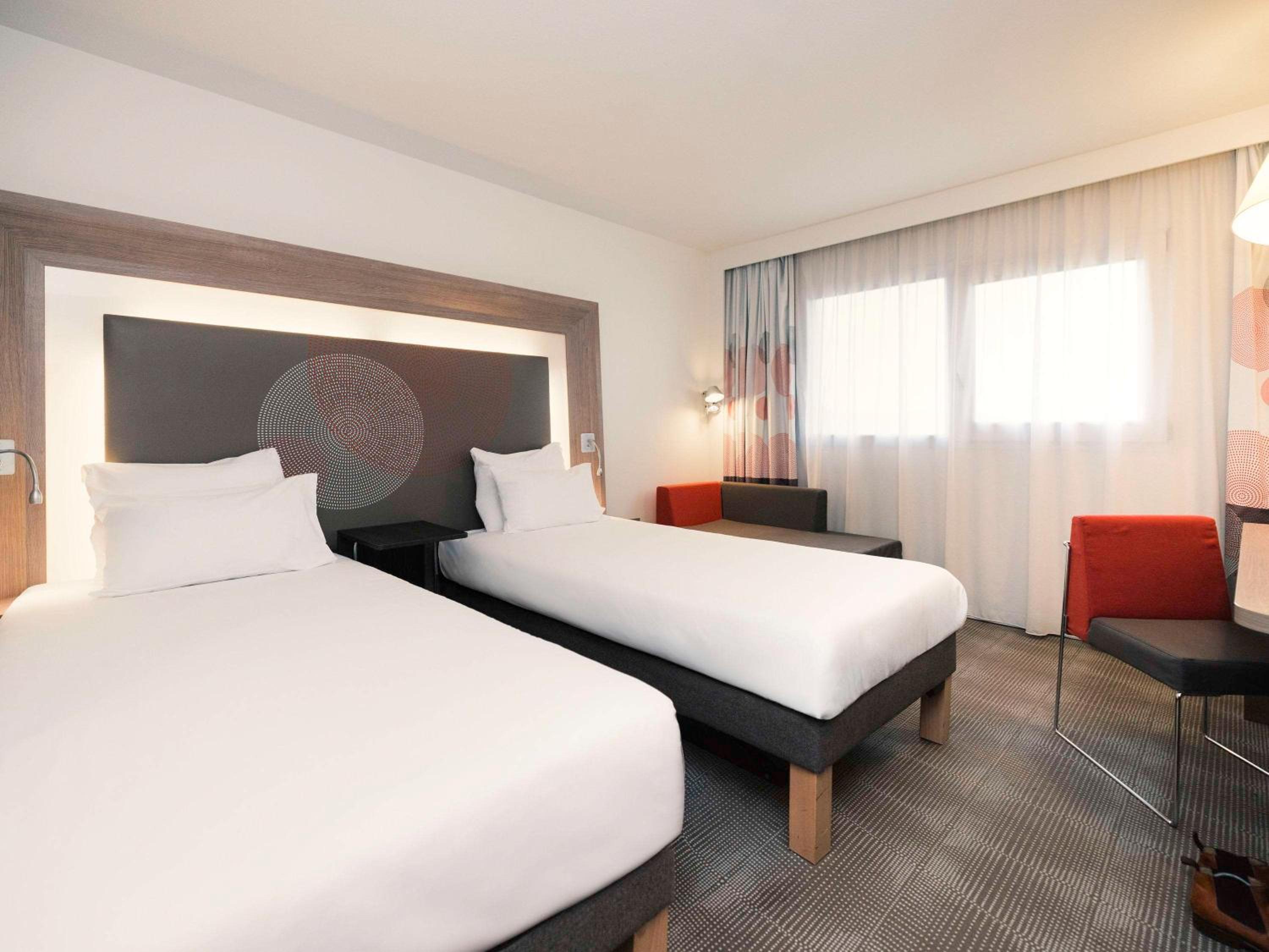 Standard Twin Room - Photo 6