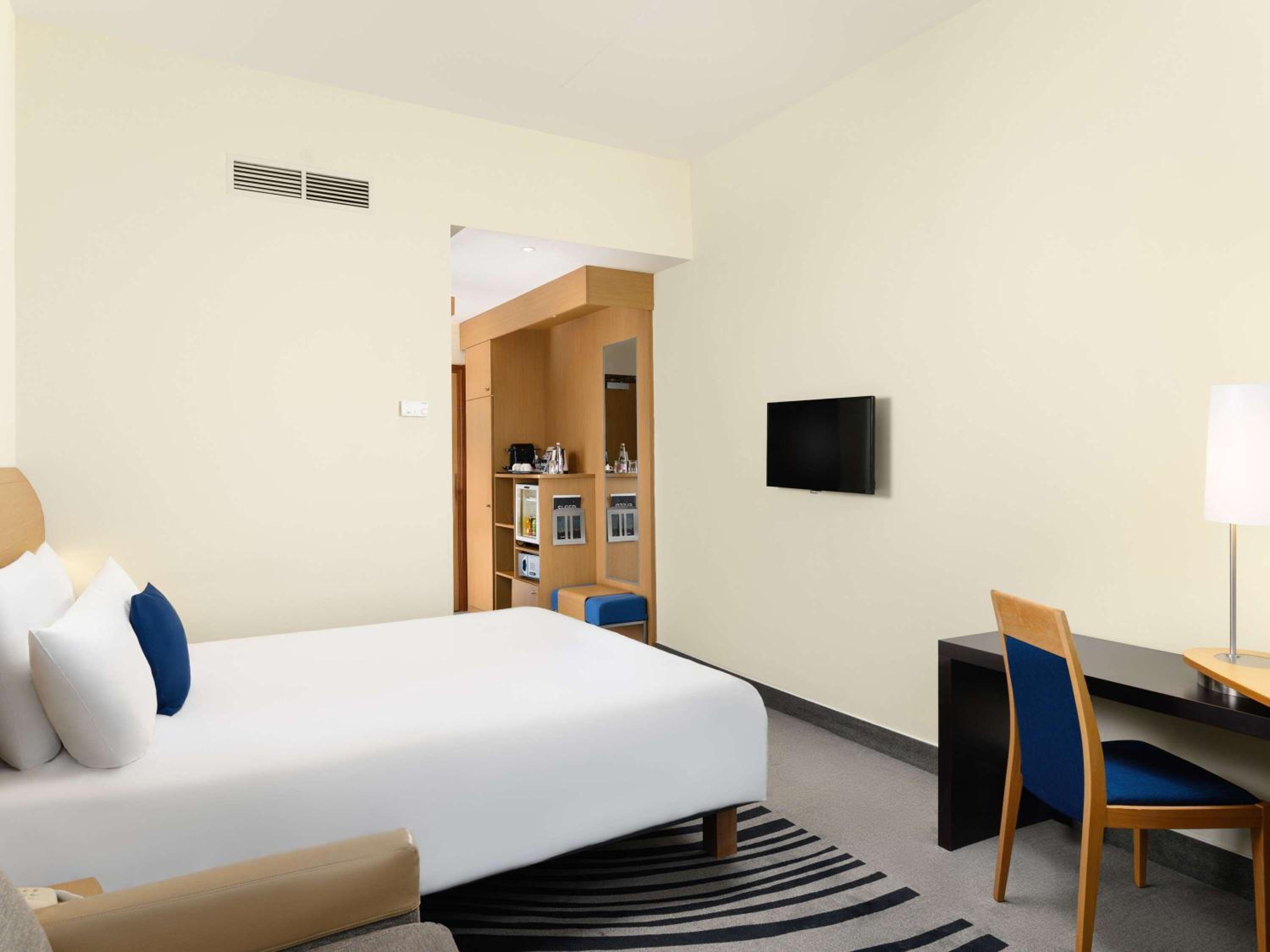 Executive Room with view to the Margaret Bridge
