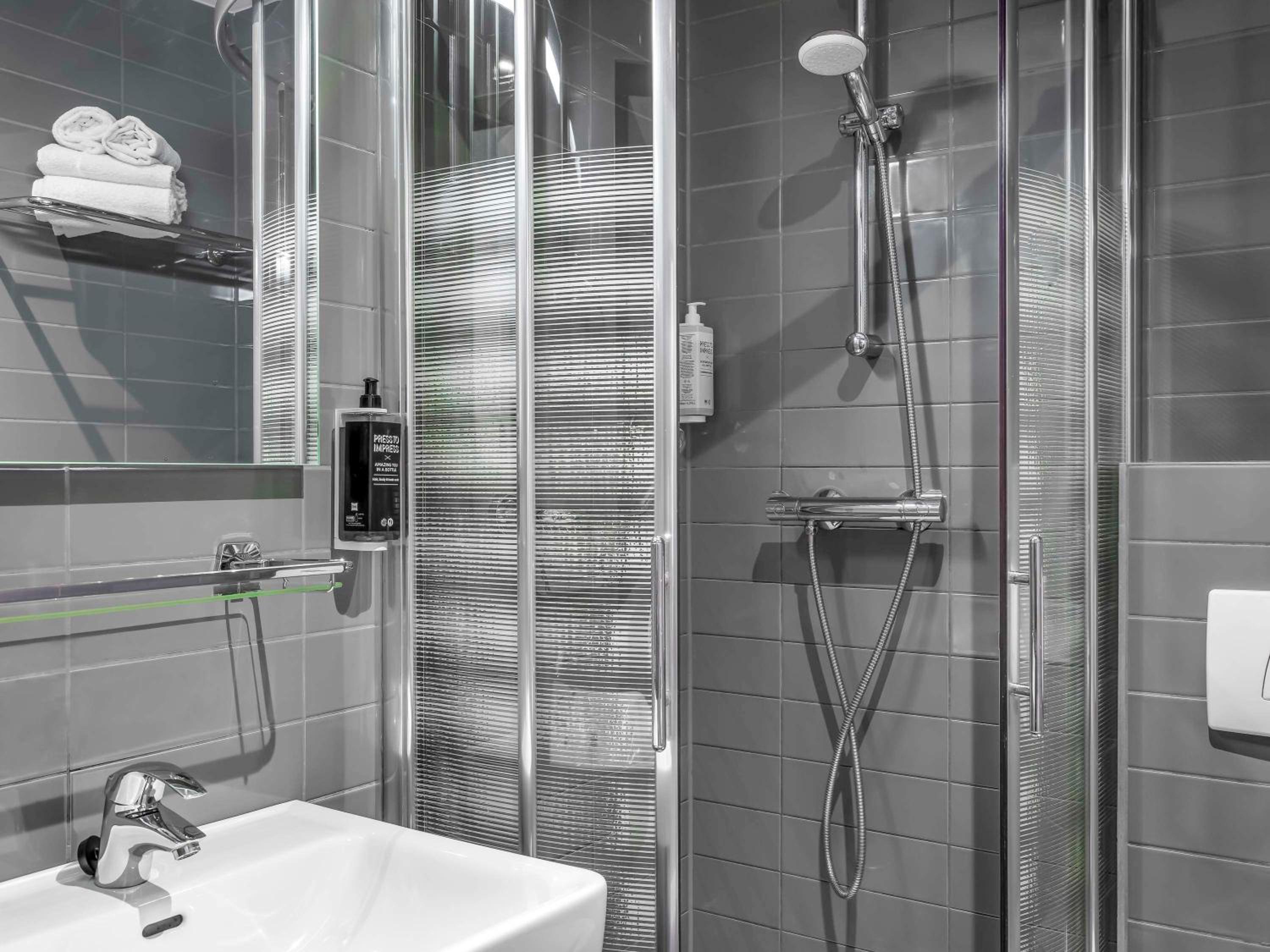 Standard Single Room