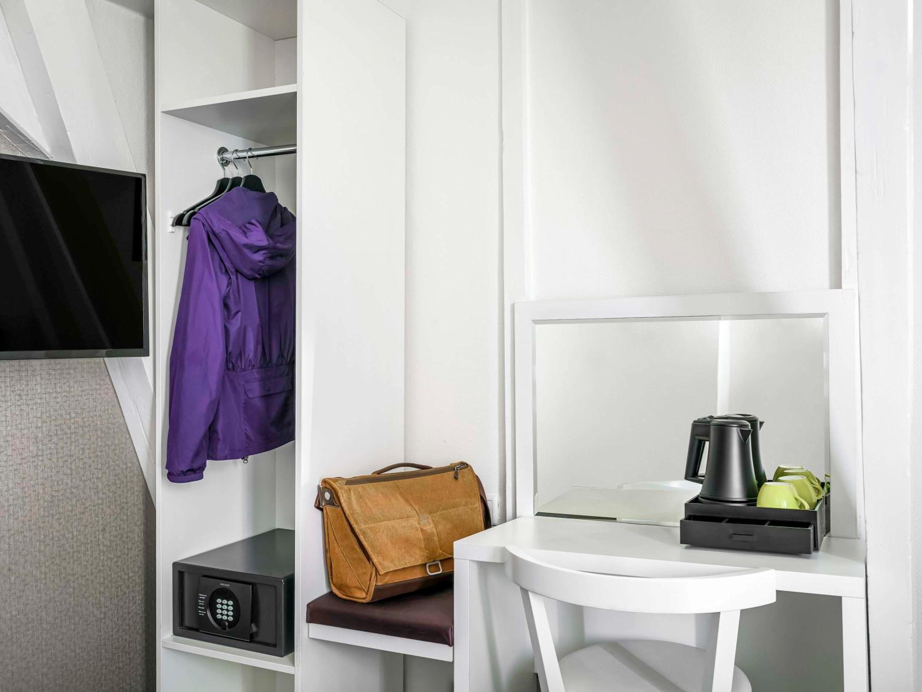 Attic Room with Twin Beds - Limited Elevator Access