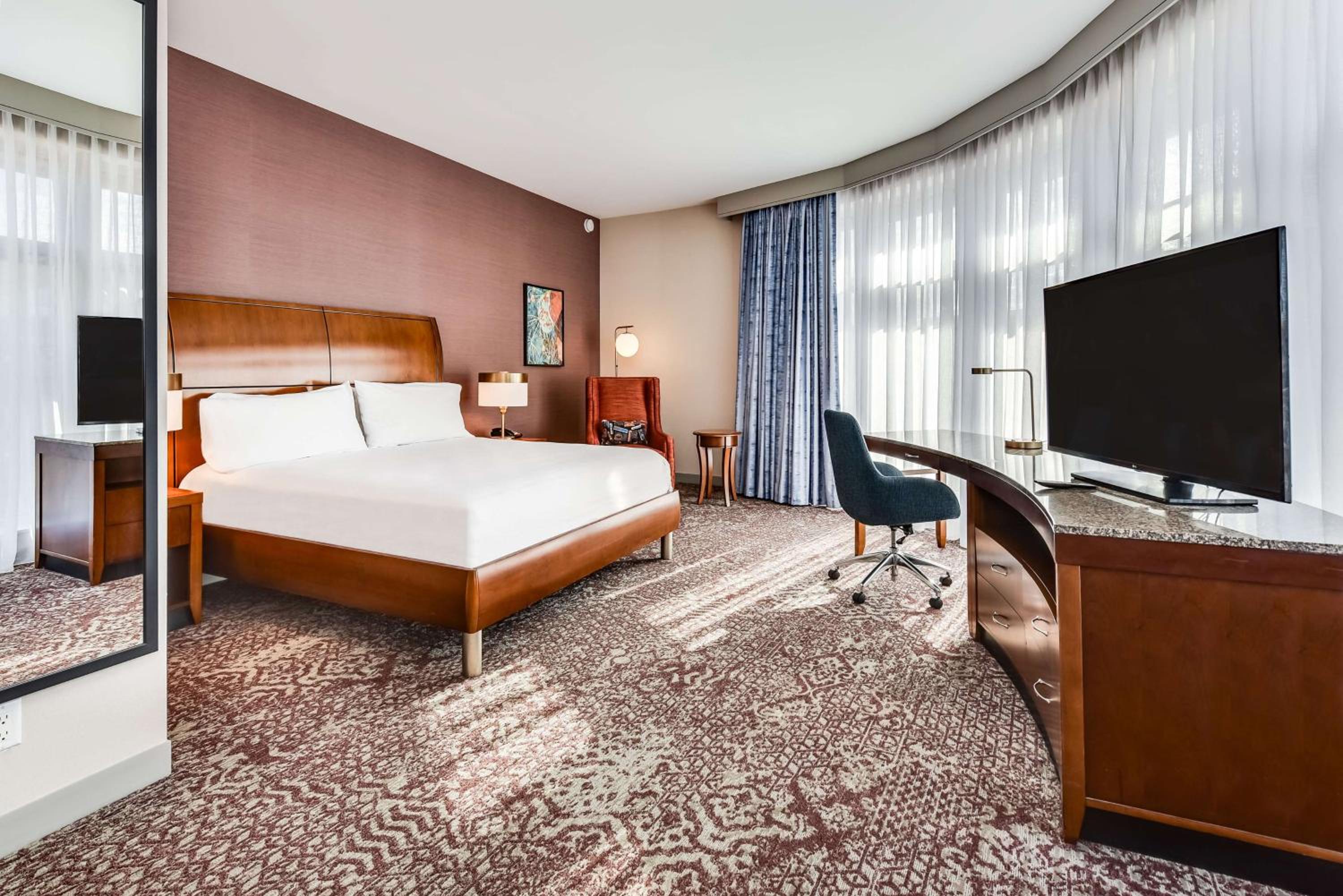 King Room with City View photo 1